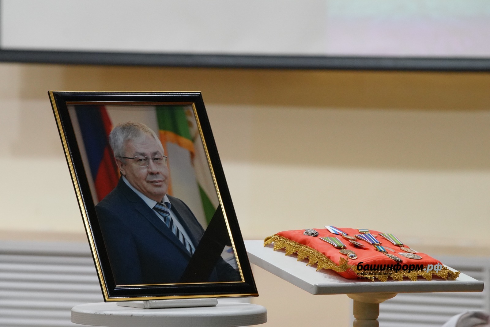 Олег Яровиков