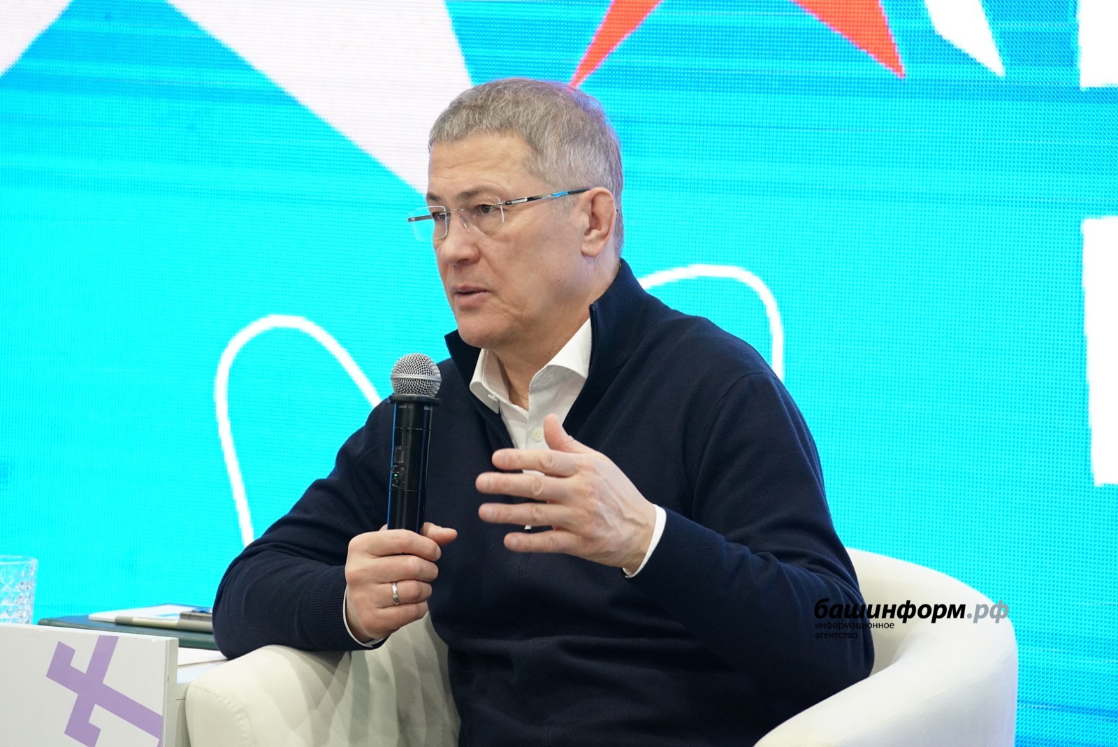 Олег  Яровиков