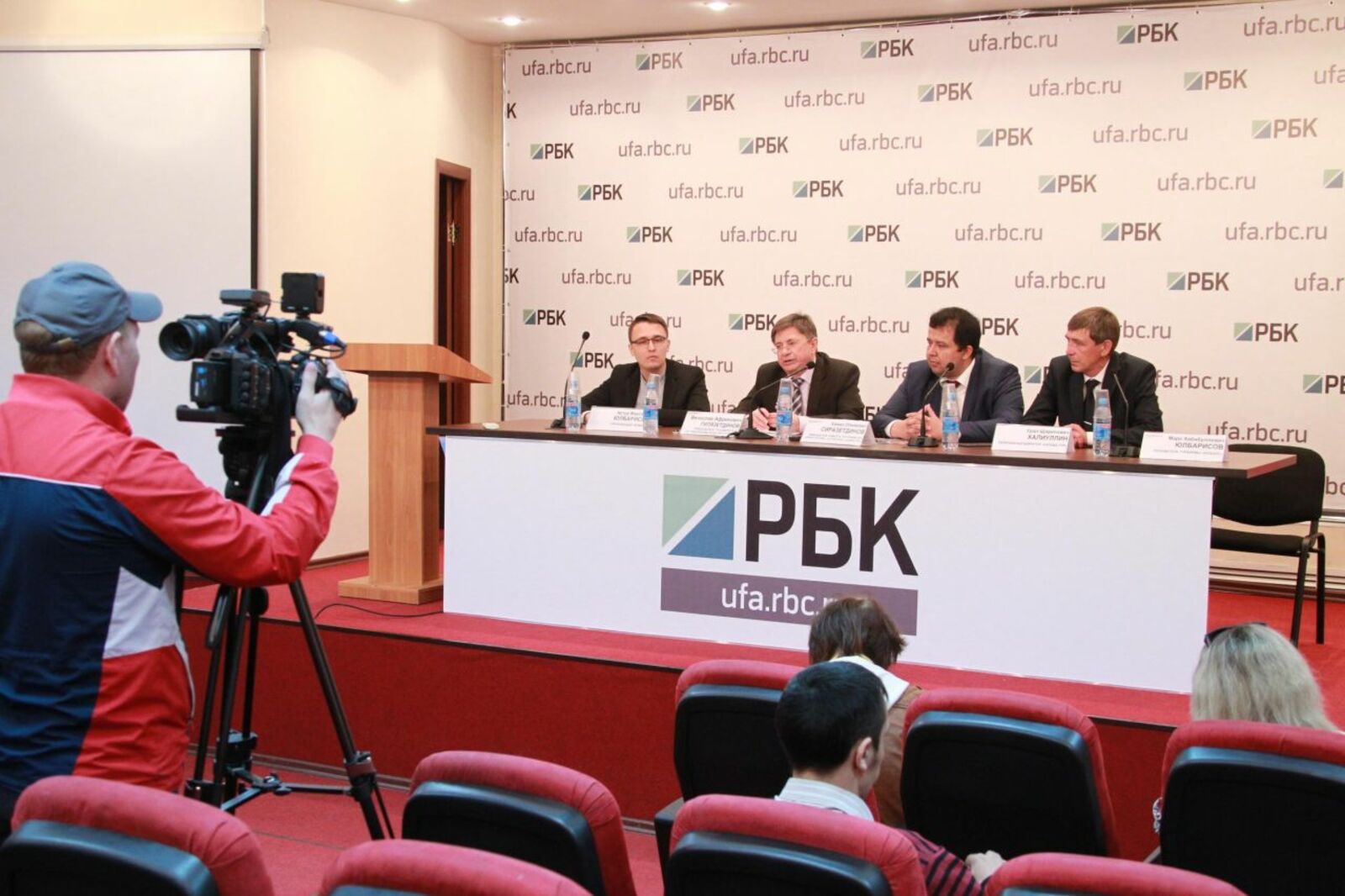 Олег Яровиков
