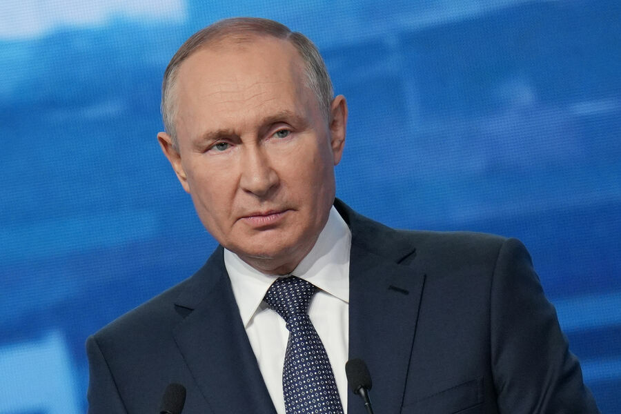 Путин назвал смертельной опасностью ослабление суверенитета