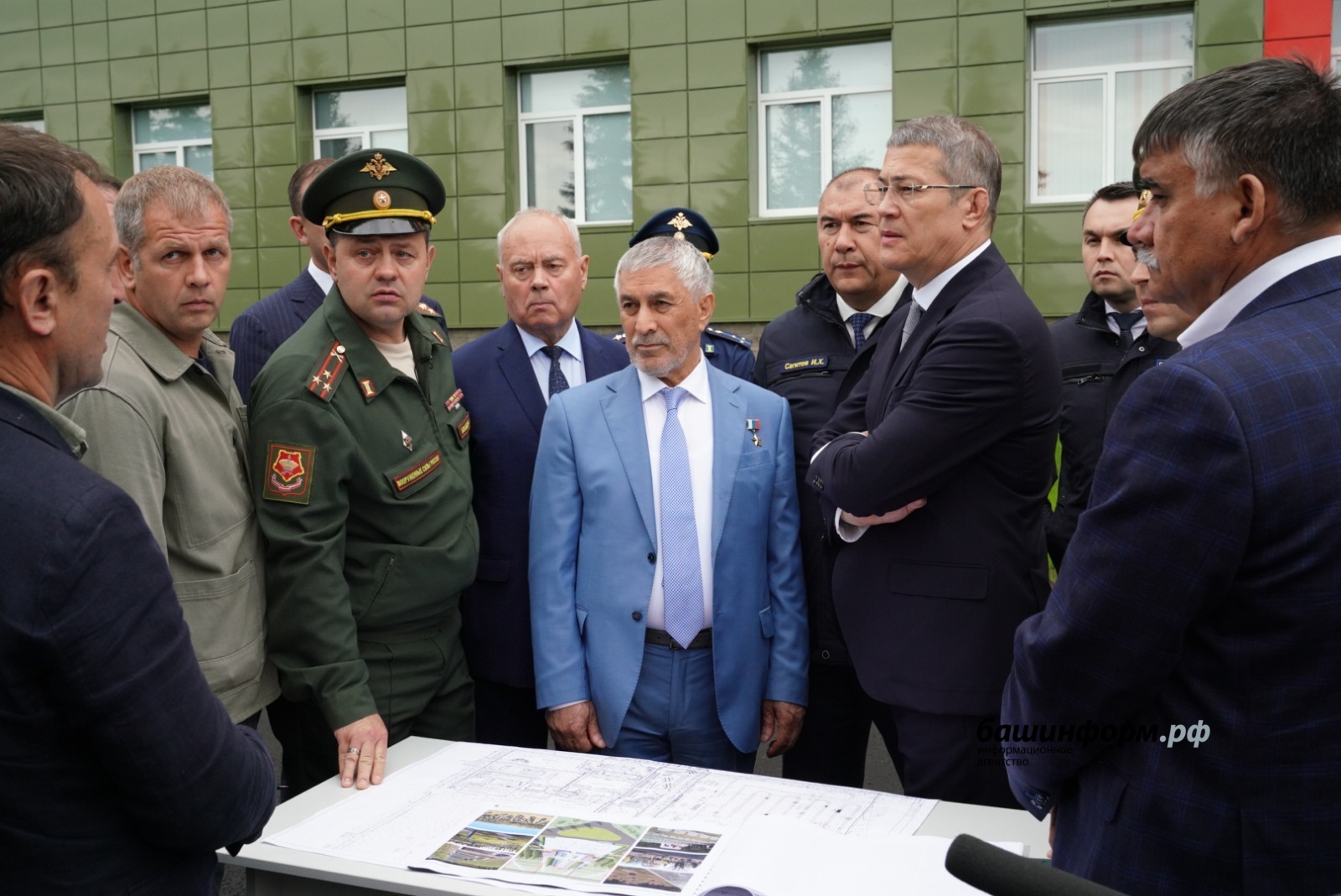 Олег Яровиков