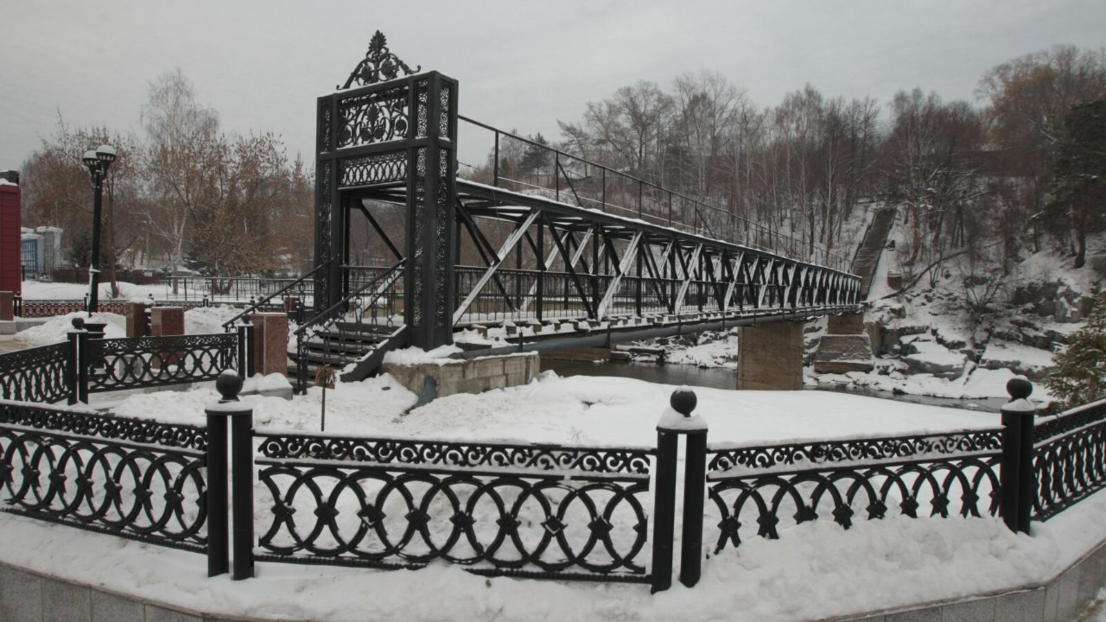 Олег Яровиков