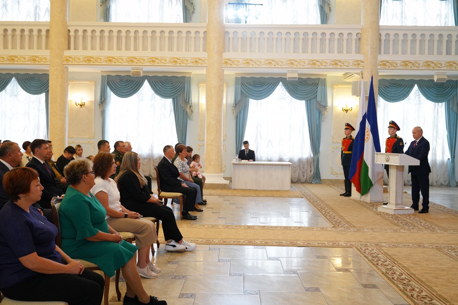 Олег Яровиков