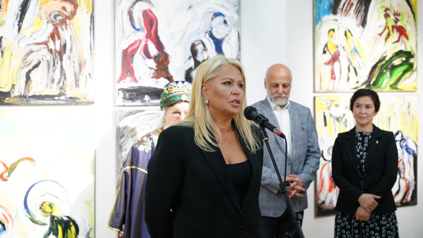 Олег Яровиков