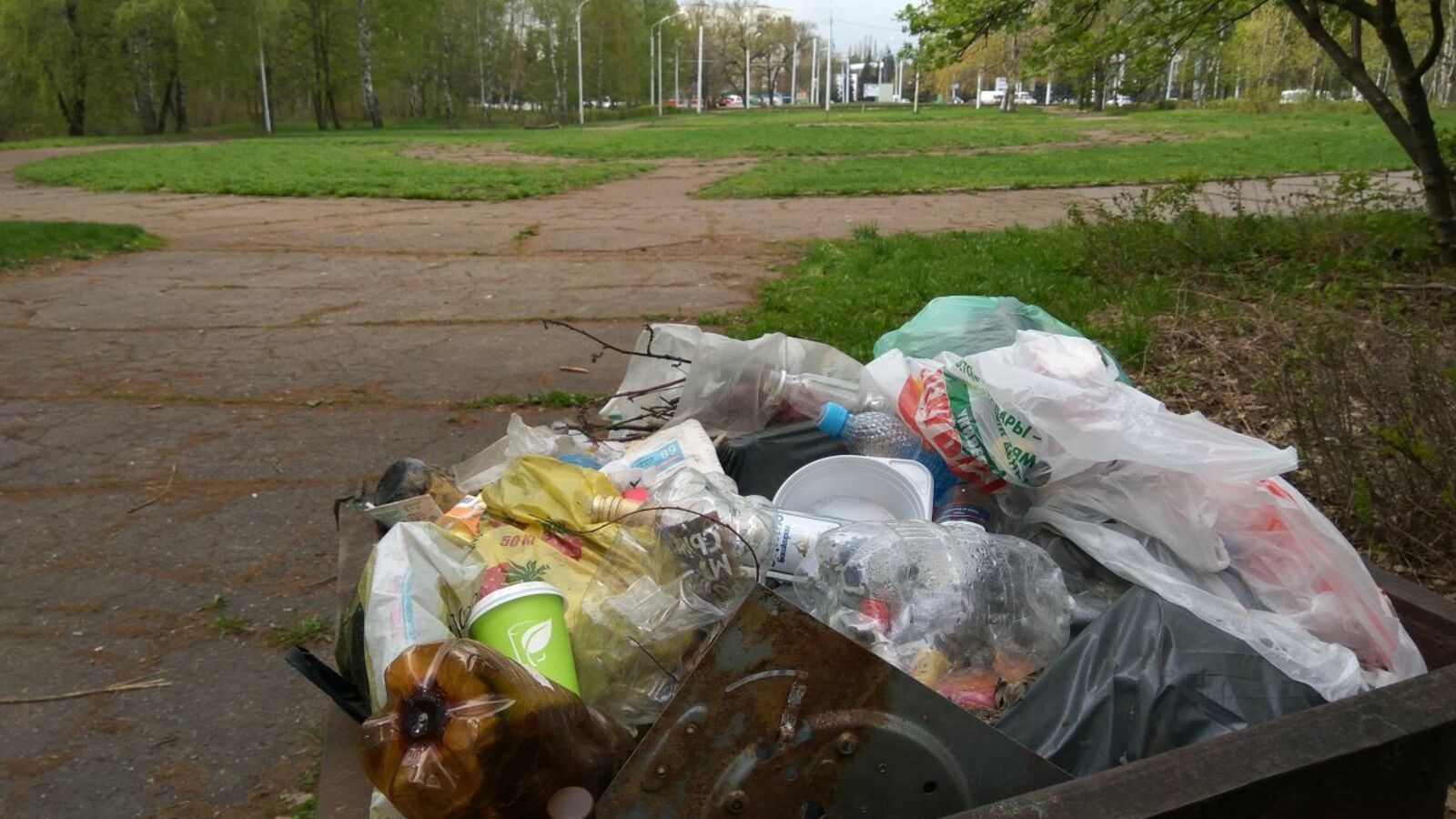 Олег Яровиков