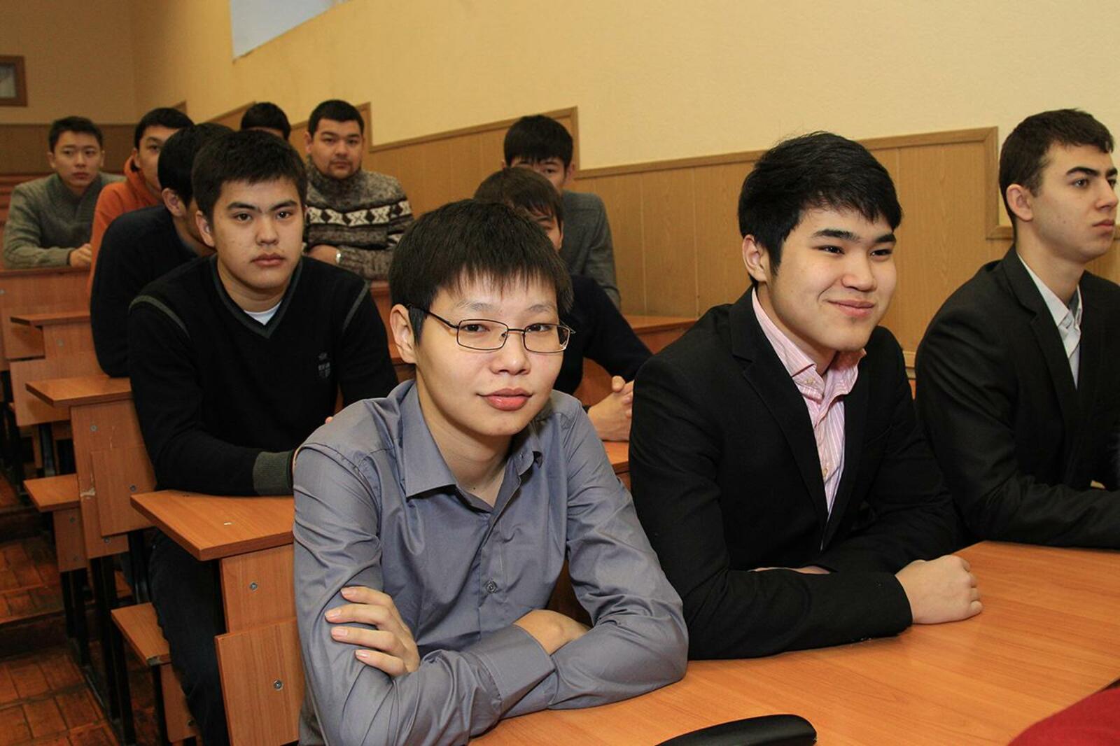 Олег Яровиков