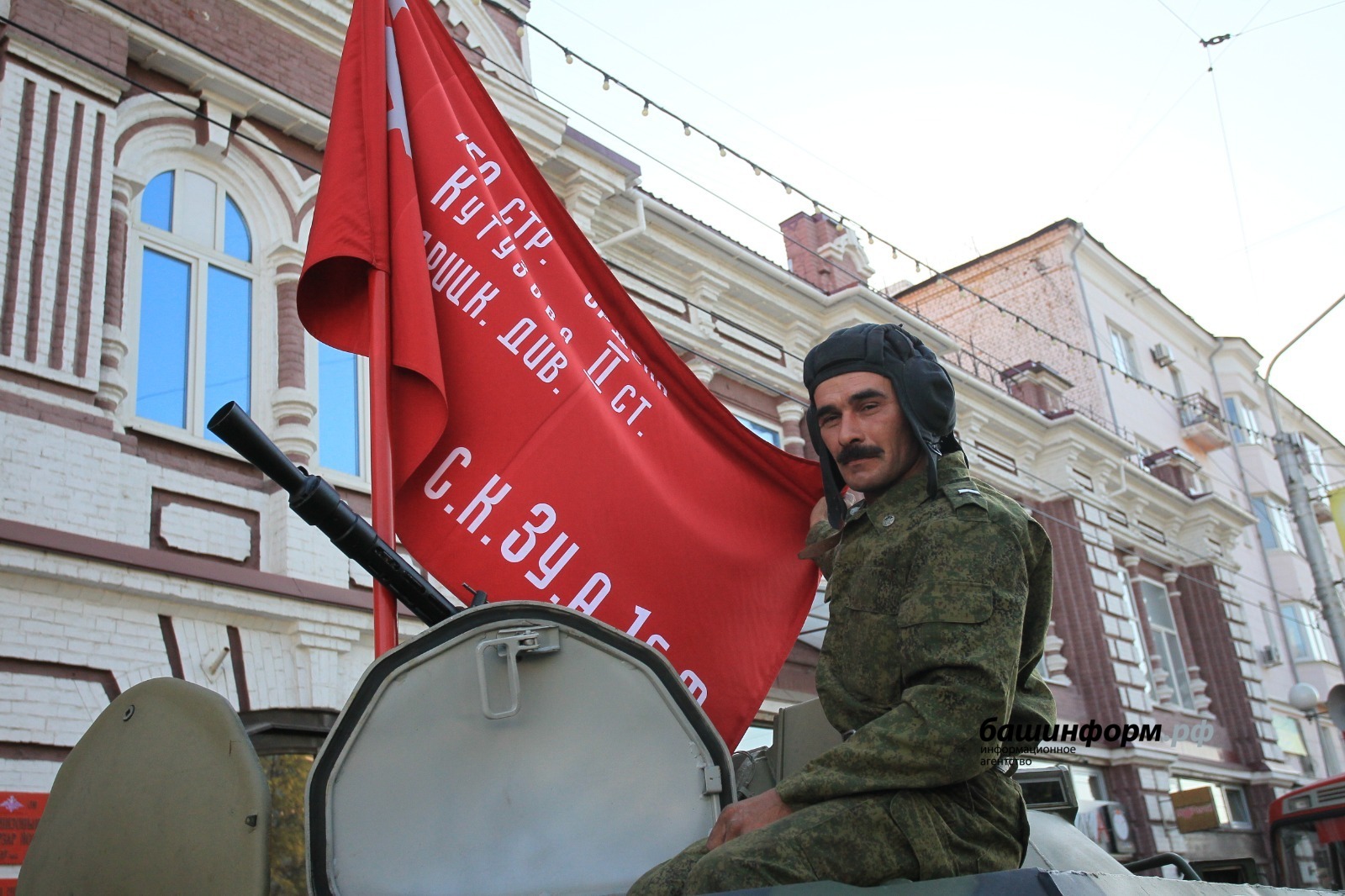 Олег Яровиков