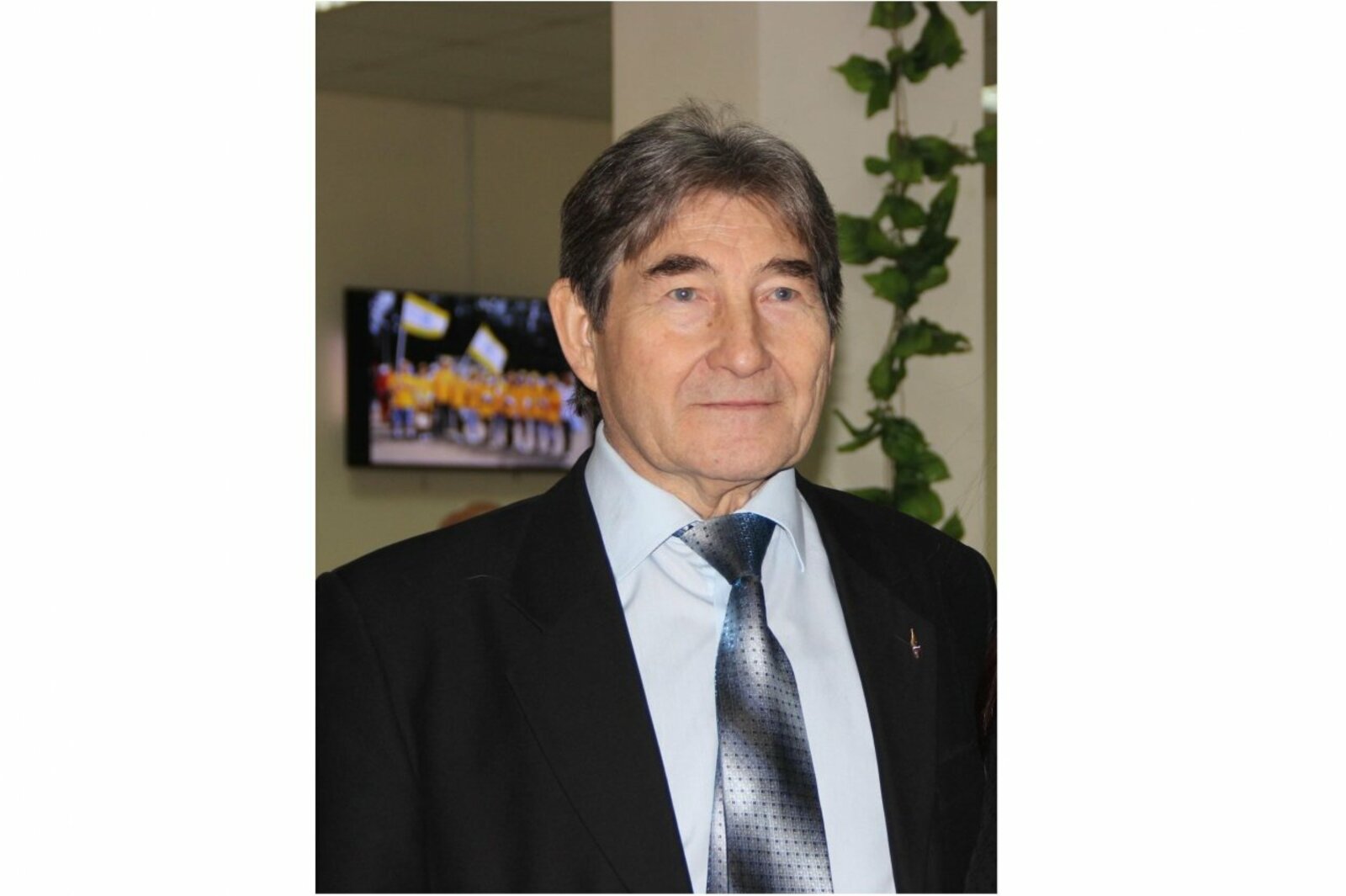 автор и Михаил Никитин