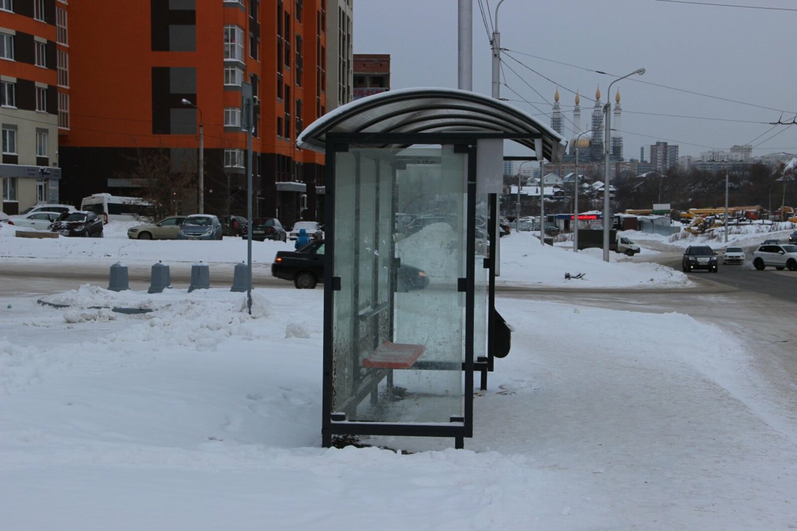 автор