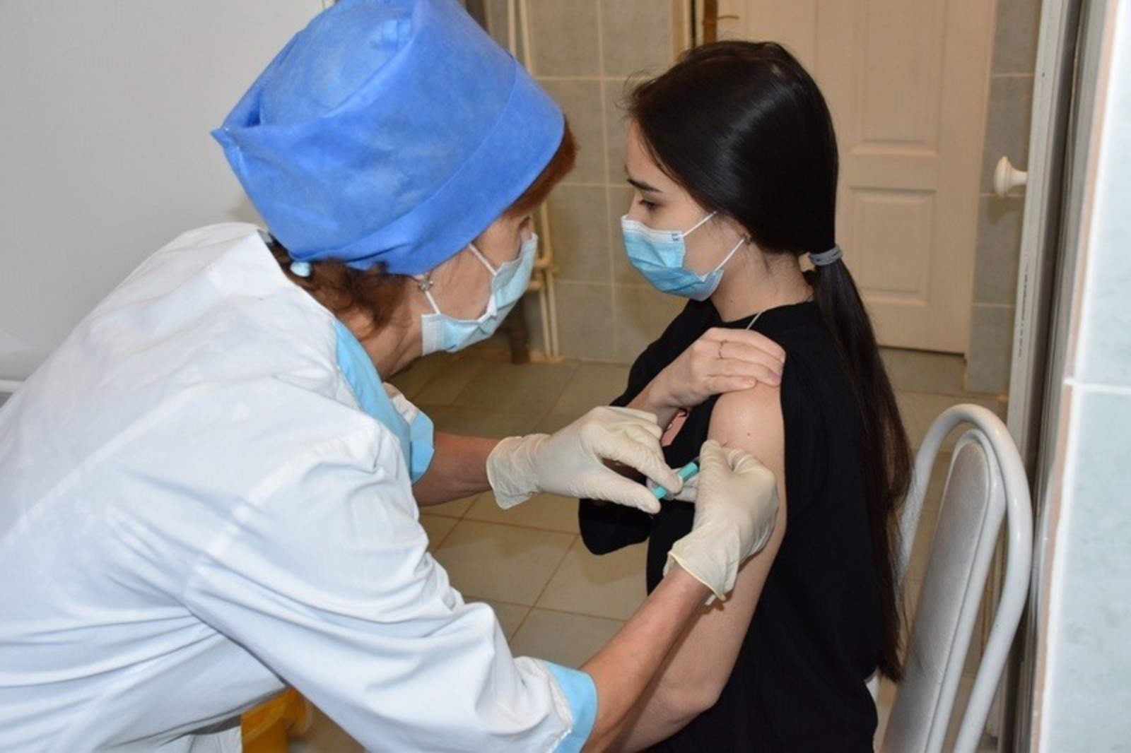 В Башкирии более одной тысячи подростков прошли иммунизацию от коронавируса