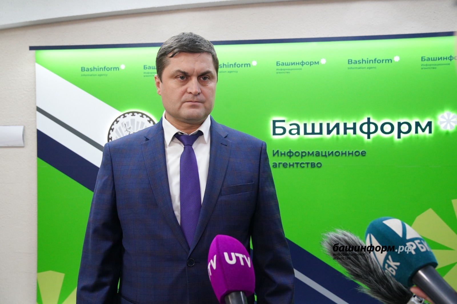 Олег Яровиков