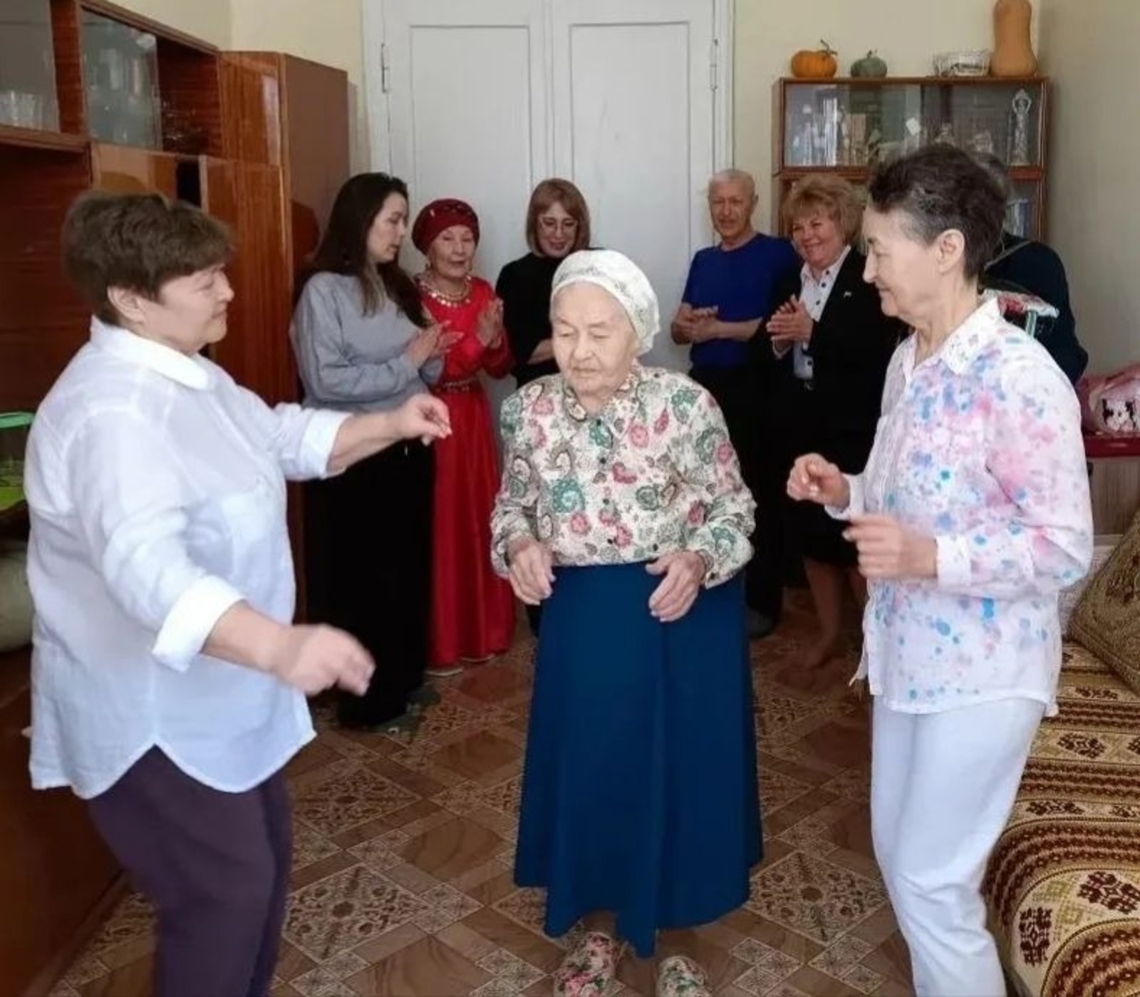 Азат Ишемғолов / социаль селтәрҙәр