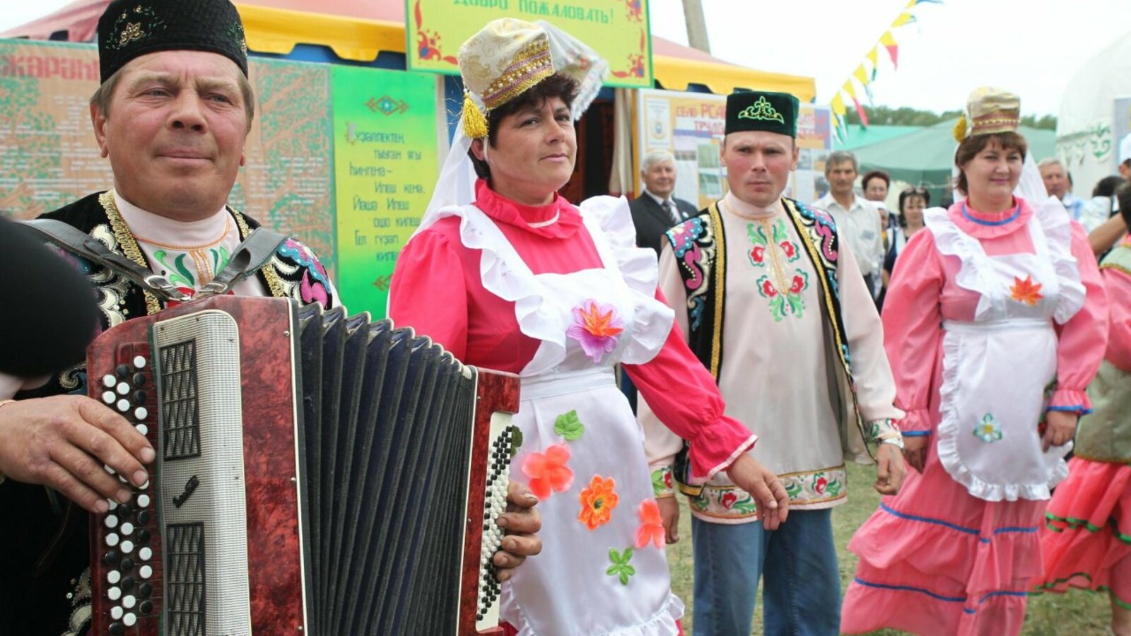 Олег Яровиков