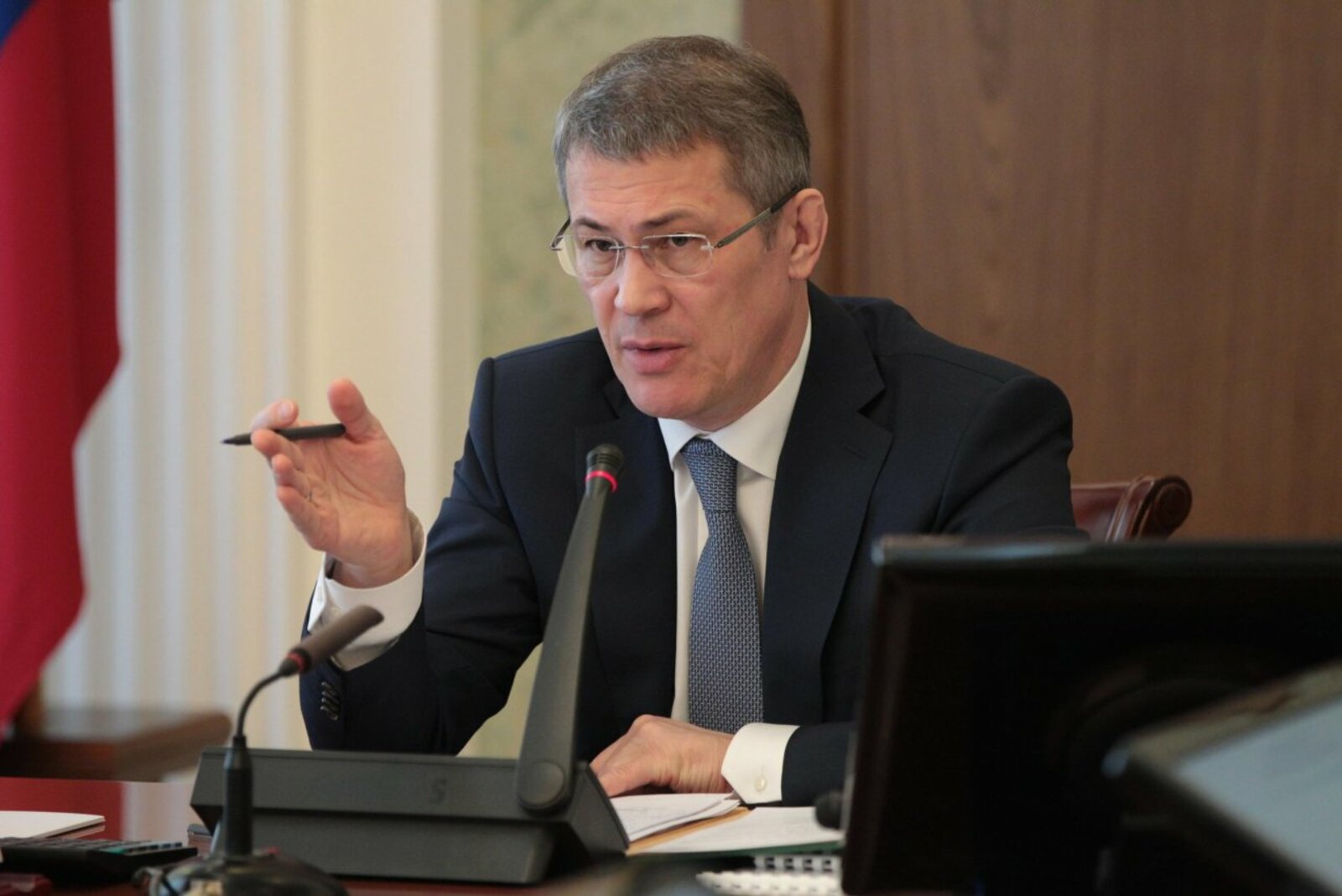 Олег Яровиков