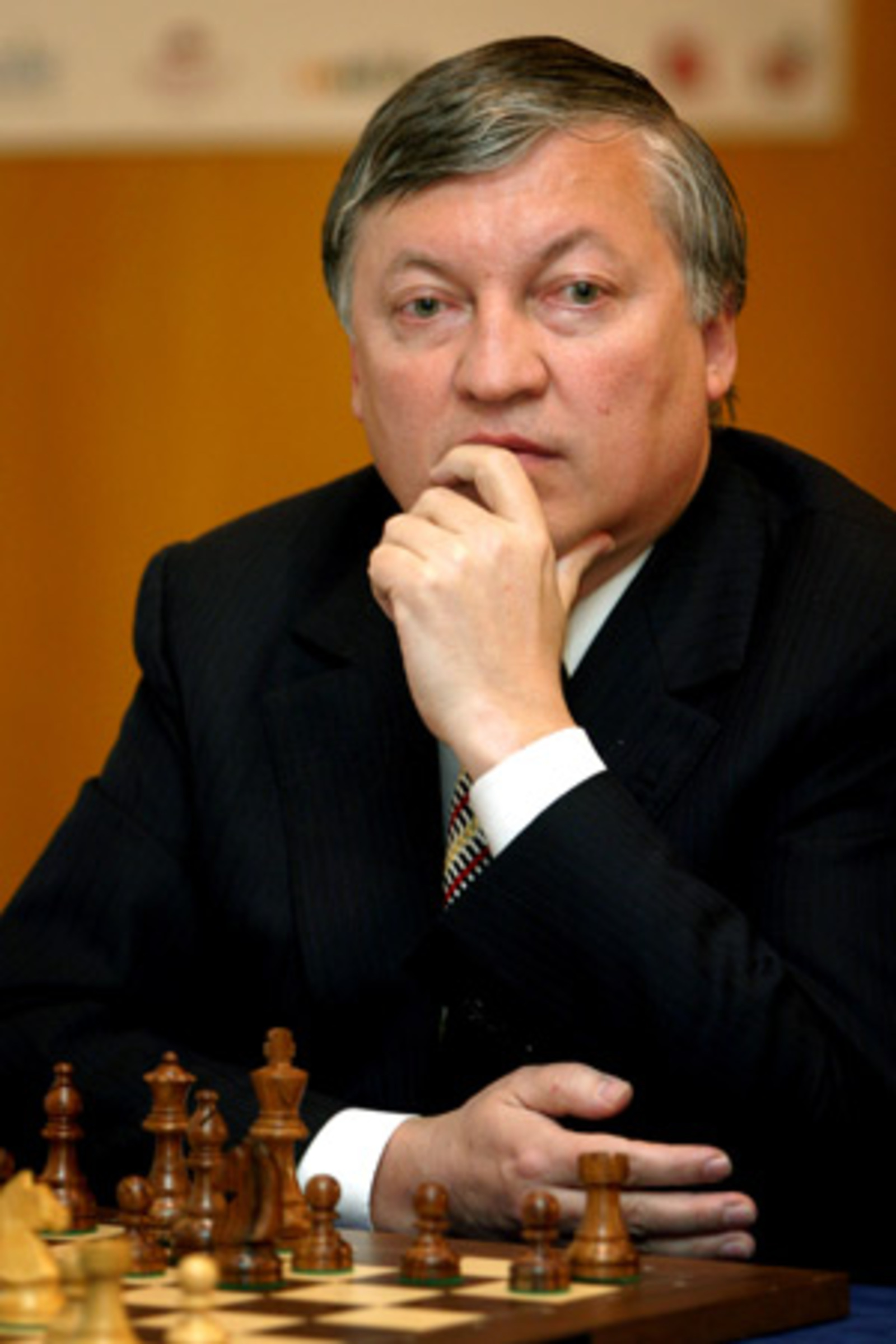 http://worldchess.ru/