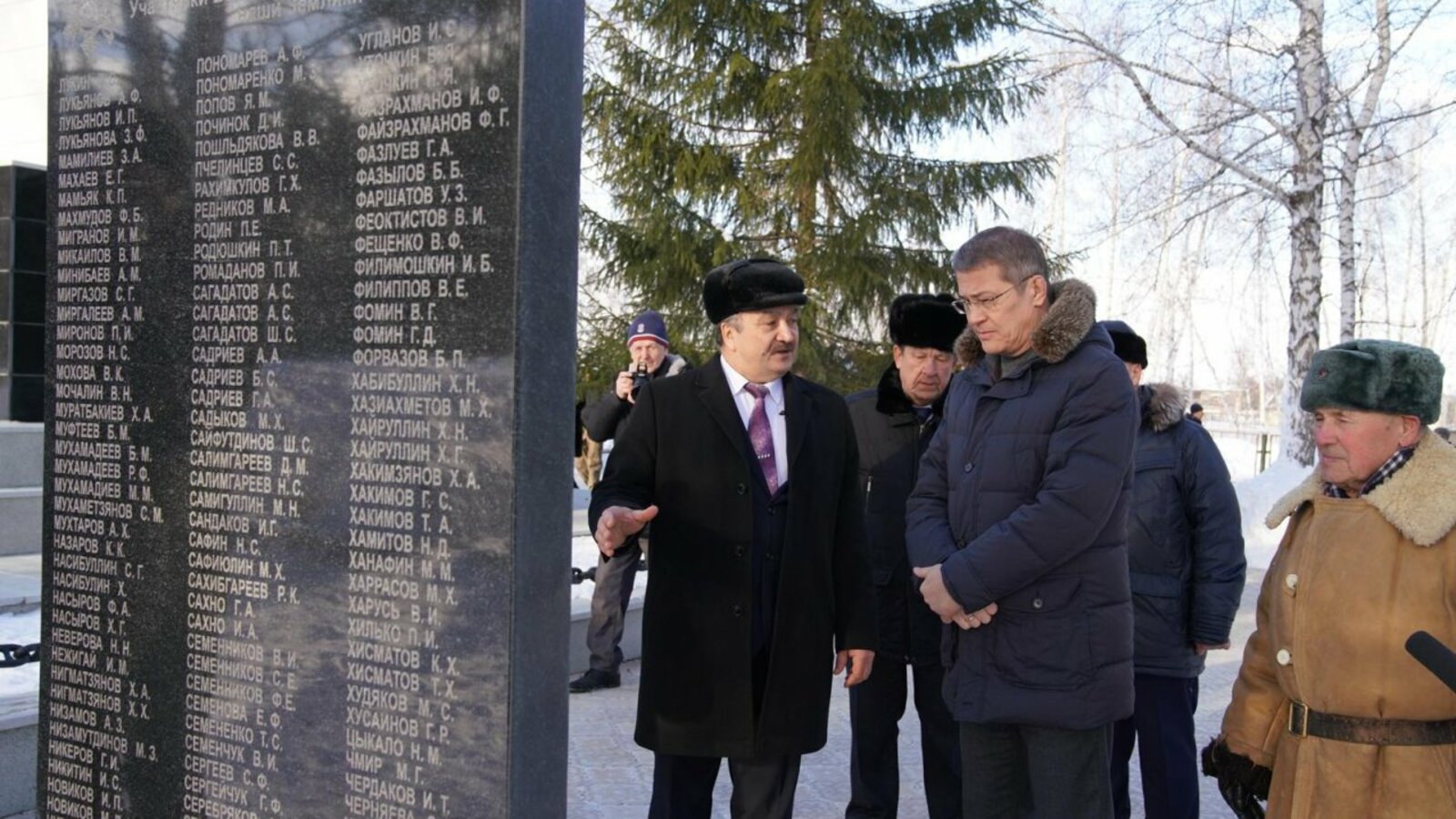 Олег Яровиков