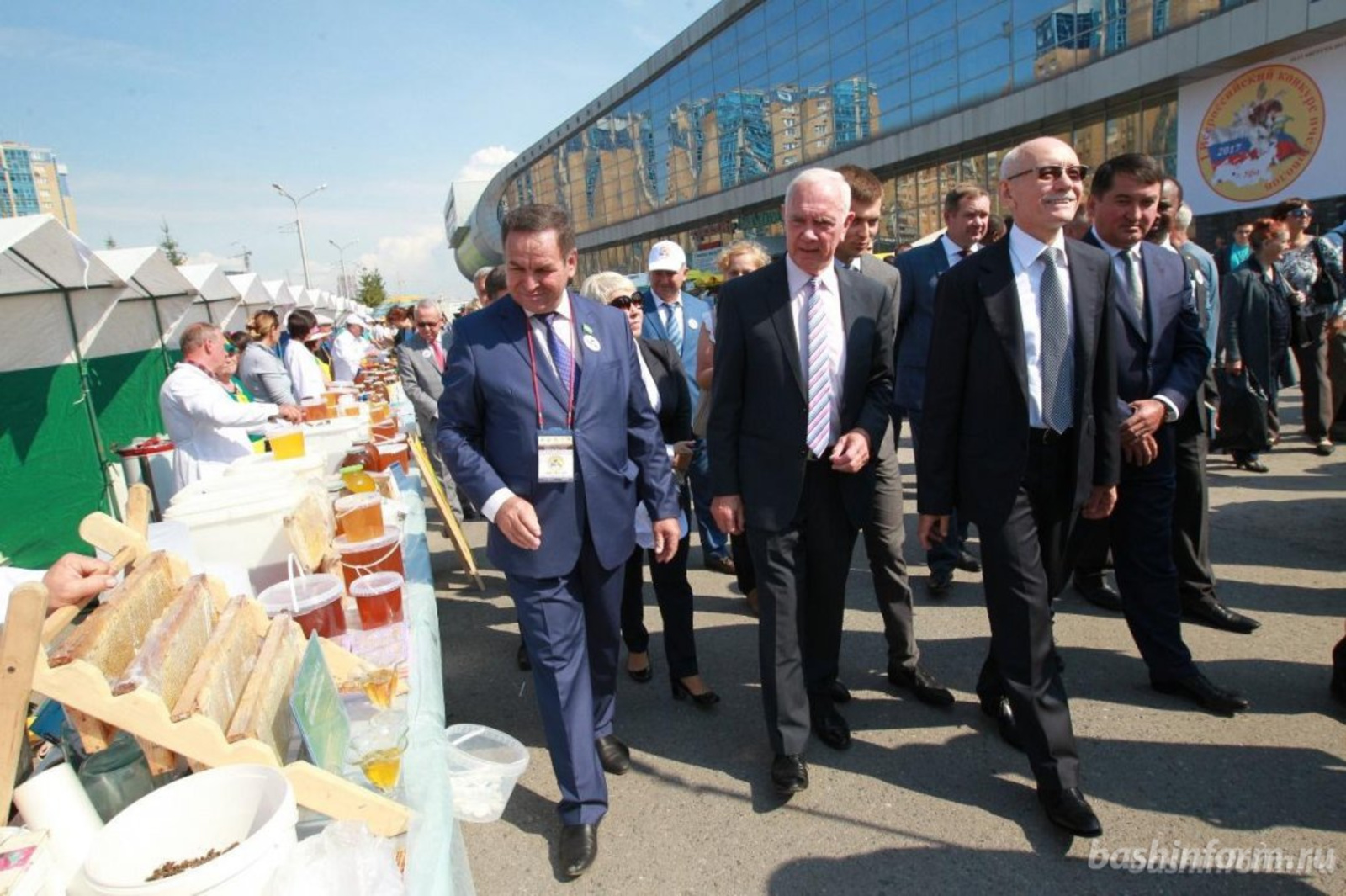 Олег Яровиков