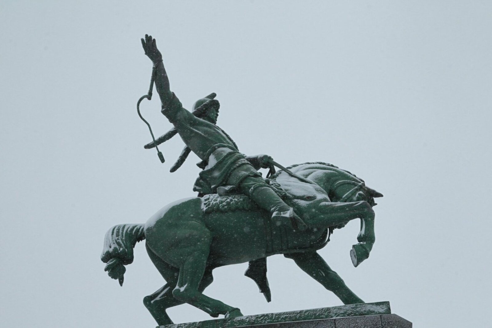 Олег Яровиков