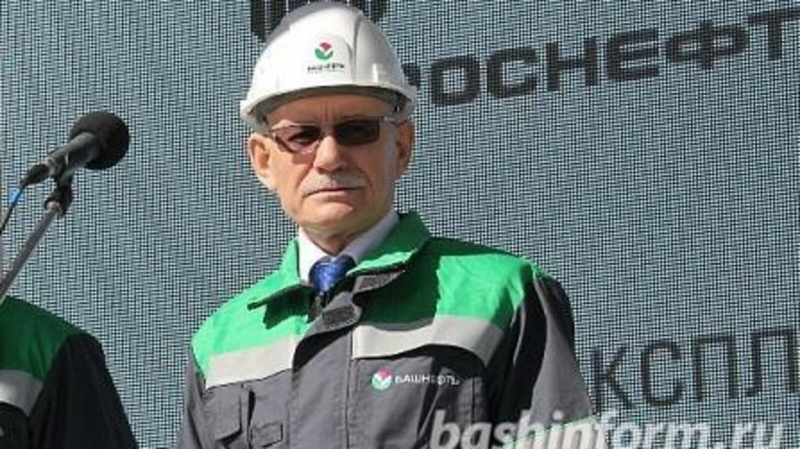 Олег Яровиков