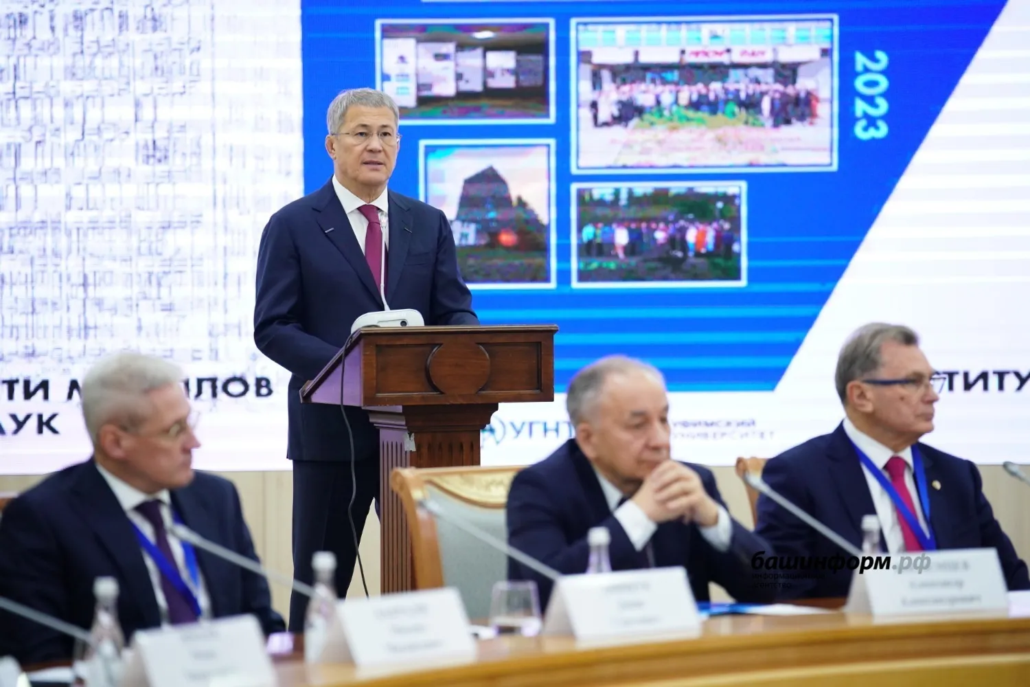 Олег Яровиков