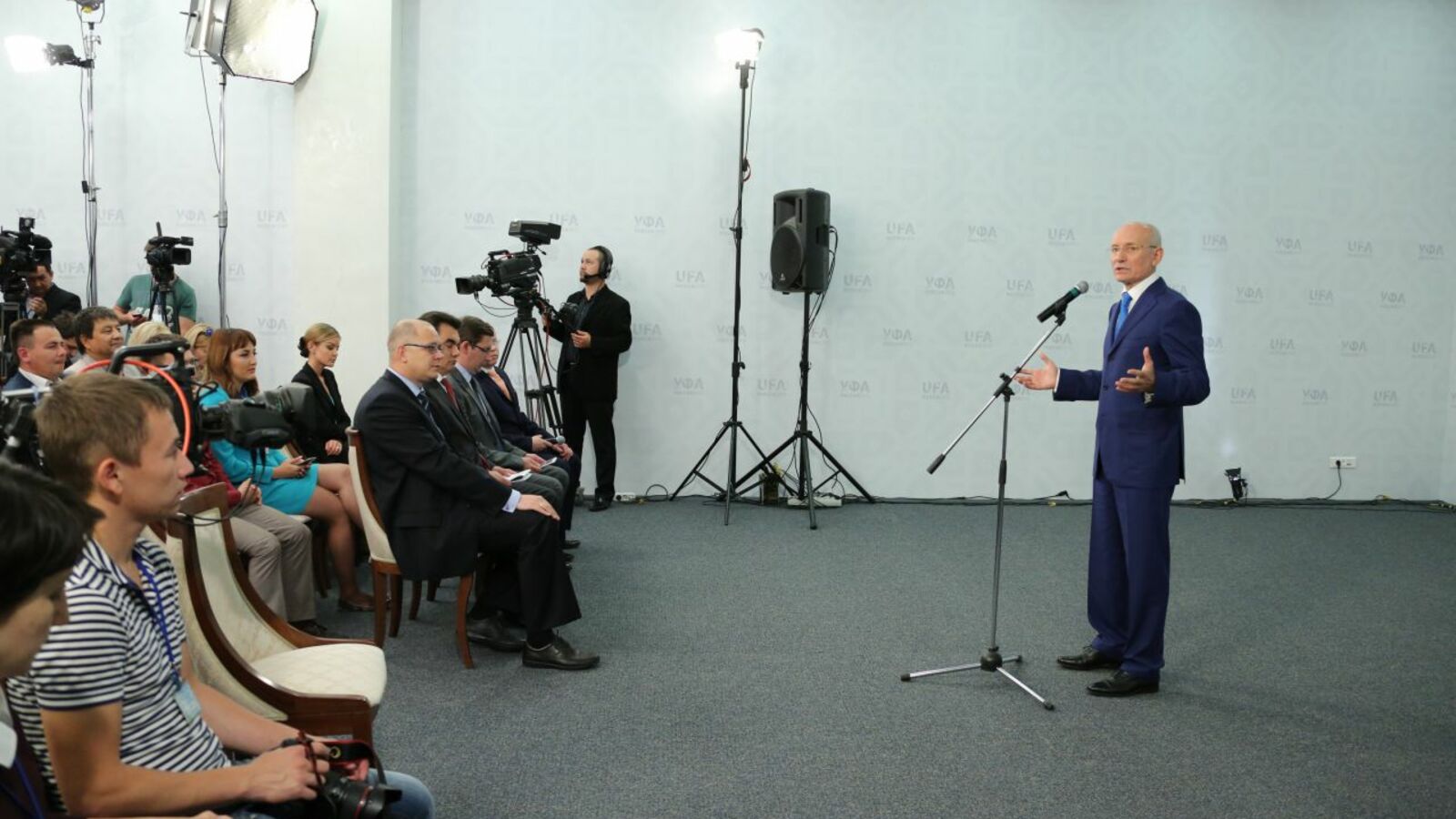 Андрей Старостин