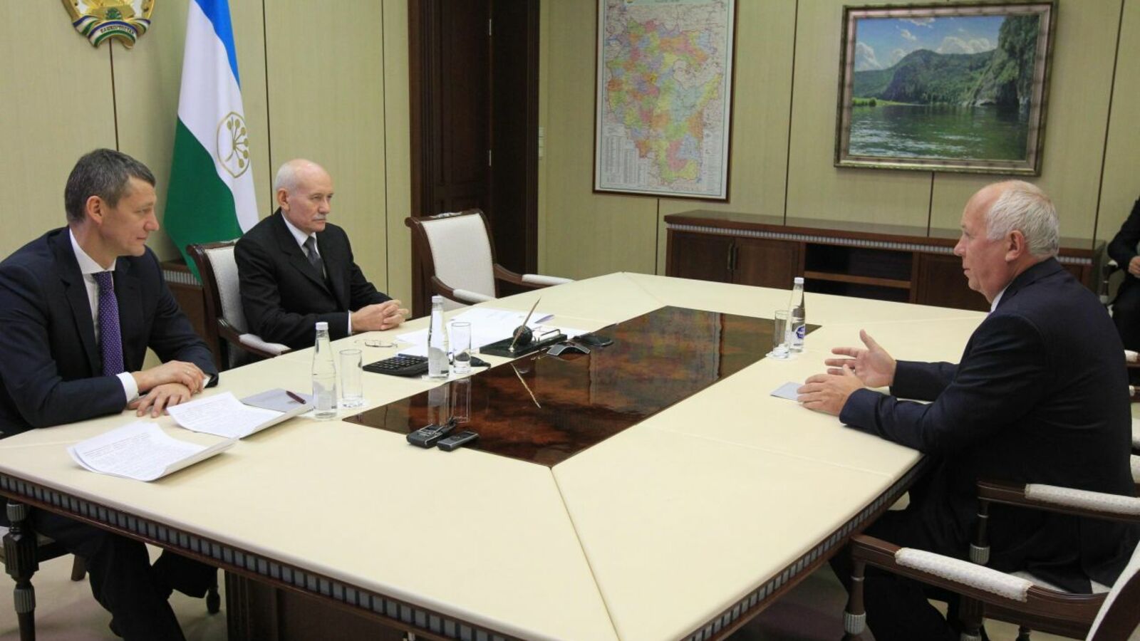 Олег Яровиков