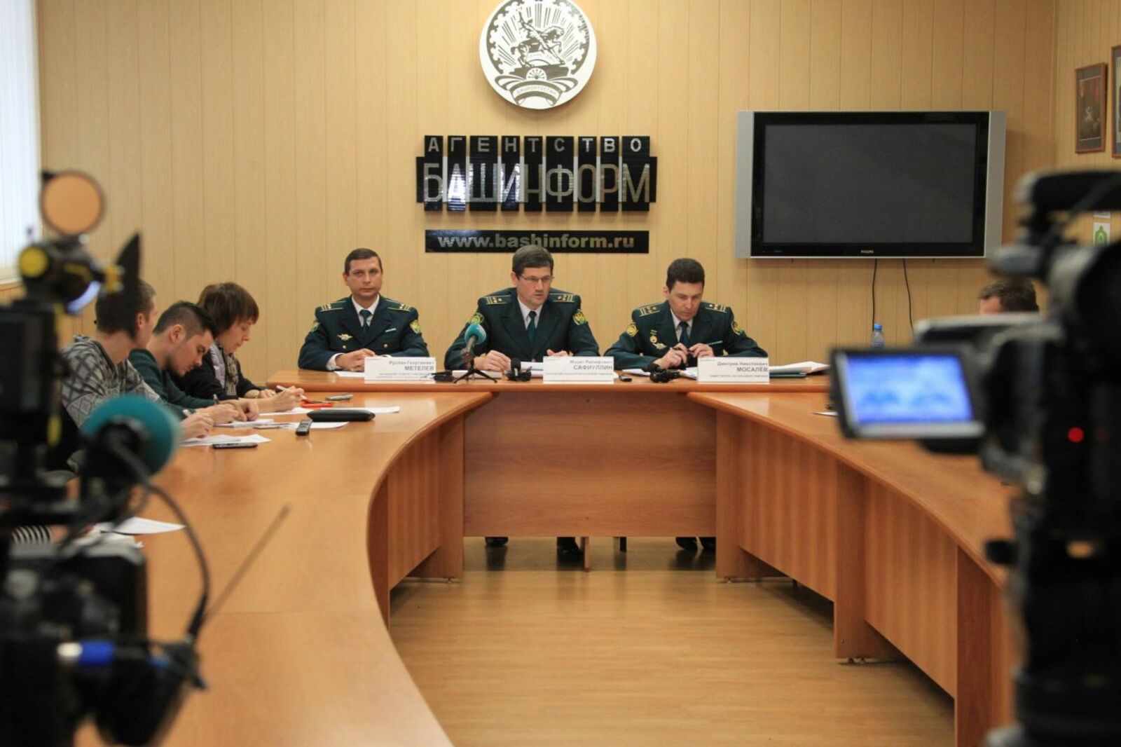 Олег Яровиков