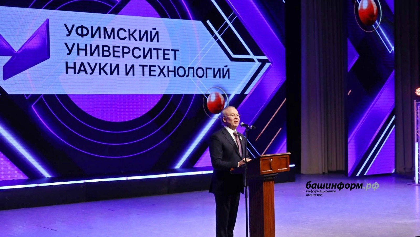 Валерий Шахов