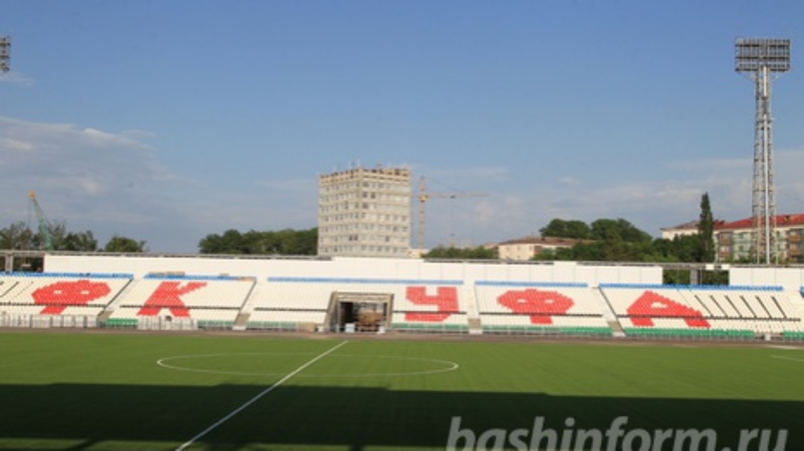 Олег Яровиков