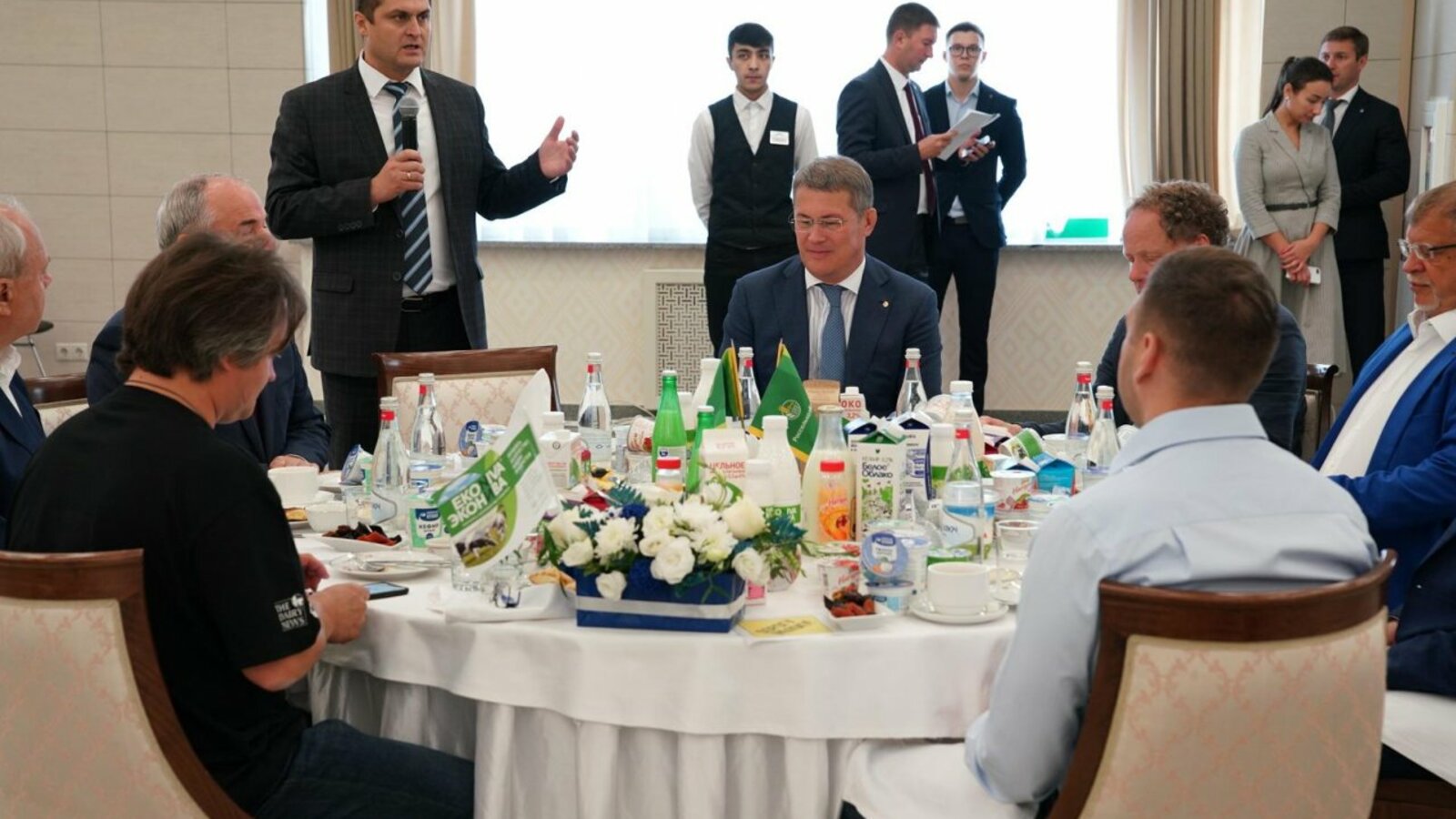 Олег Яровиков