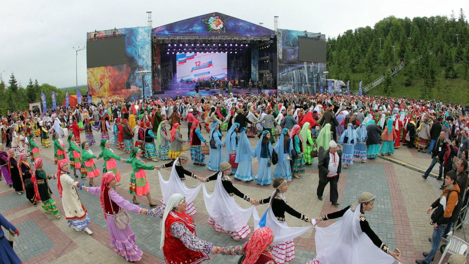 Олег Яровиков