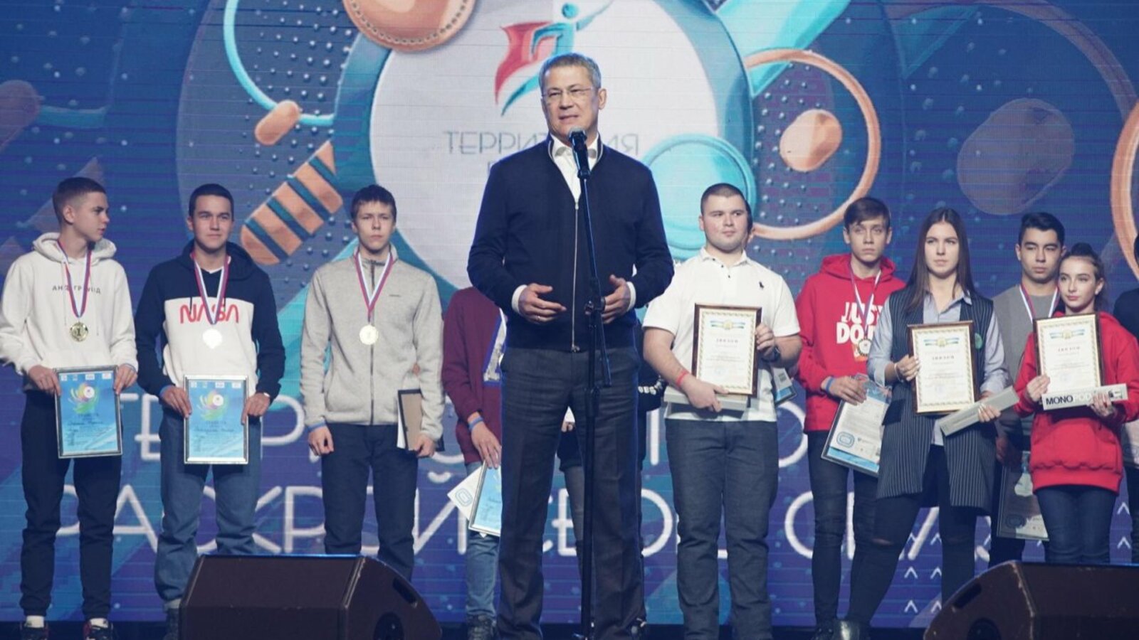 Олег Яровиков