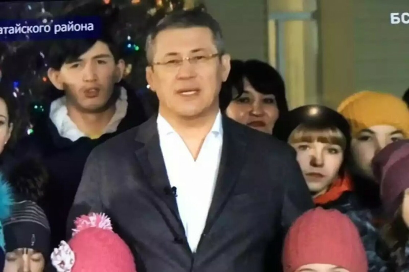 Радий Хабиров поздравил жителей Башкортостана вместе с детьми из социального приюта