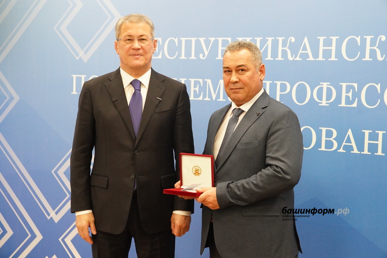 Олег Яровиков