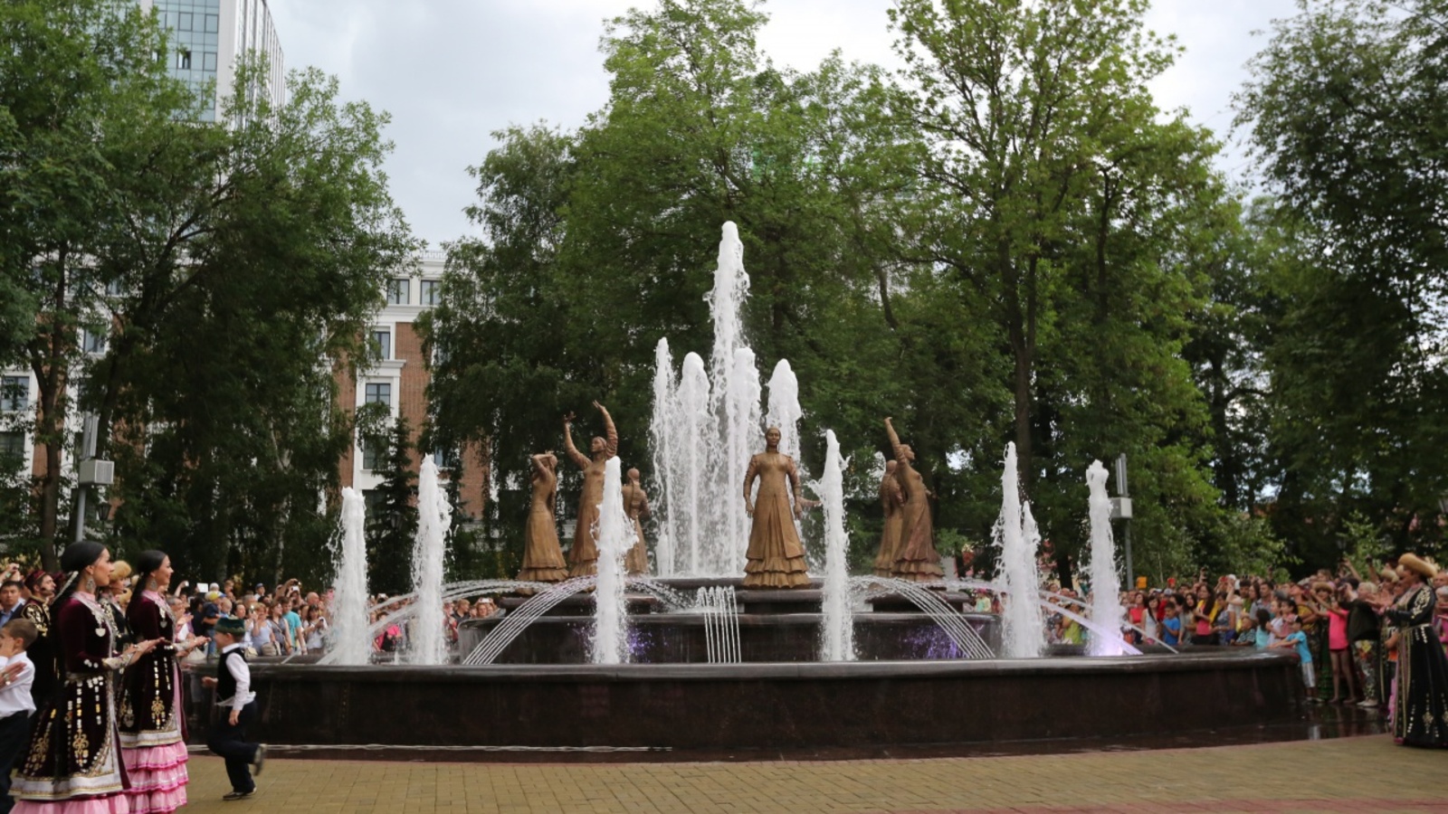 Андрей Старостин