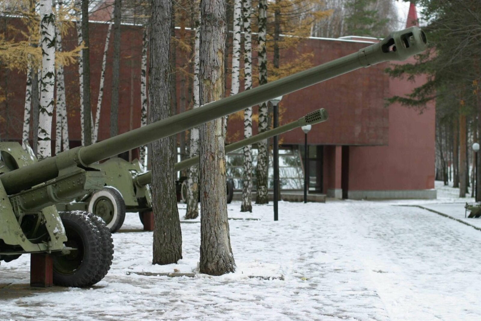 Олег Яровиков