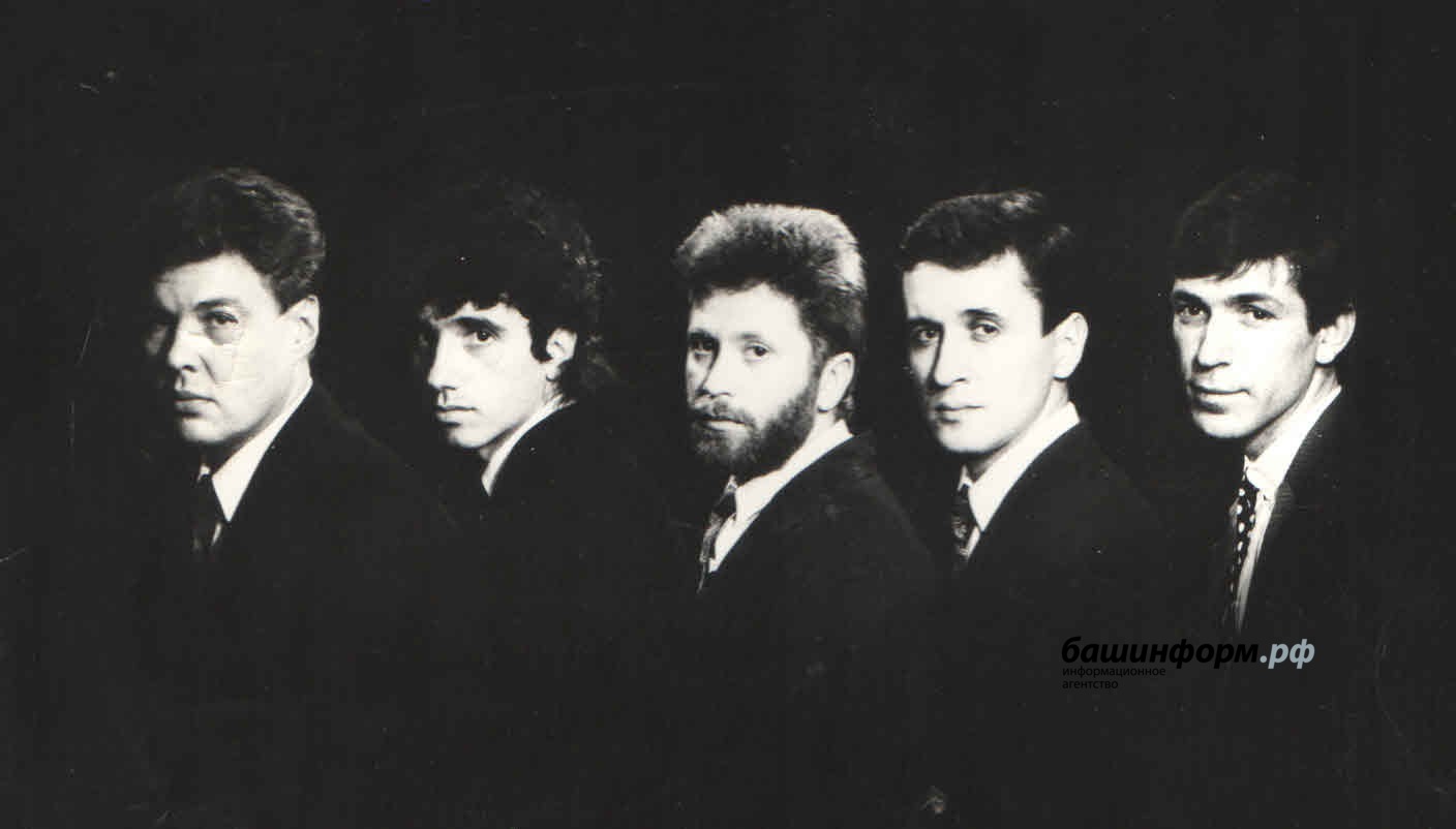 Валерий Шахов  Music town - состав, которым  выехали в Таиланд в 1994 году