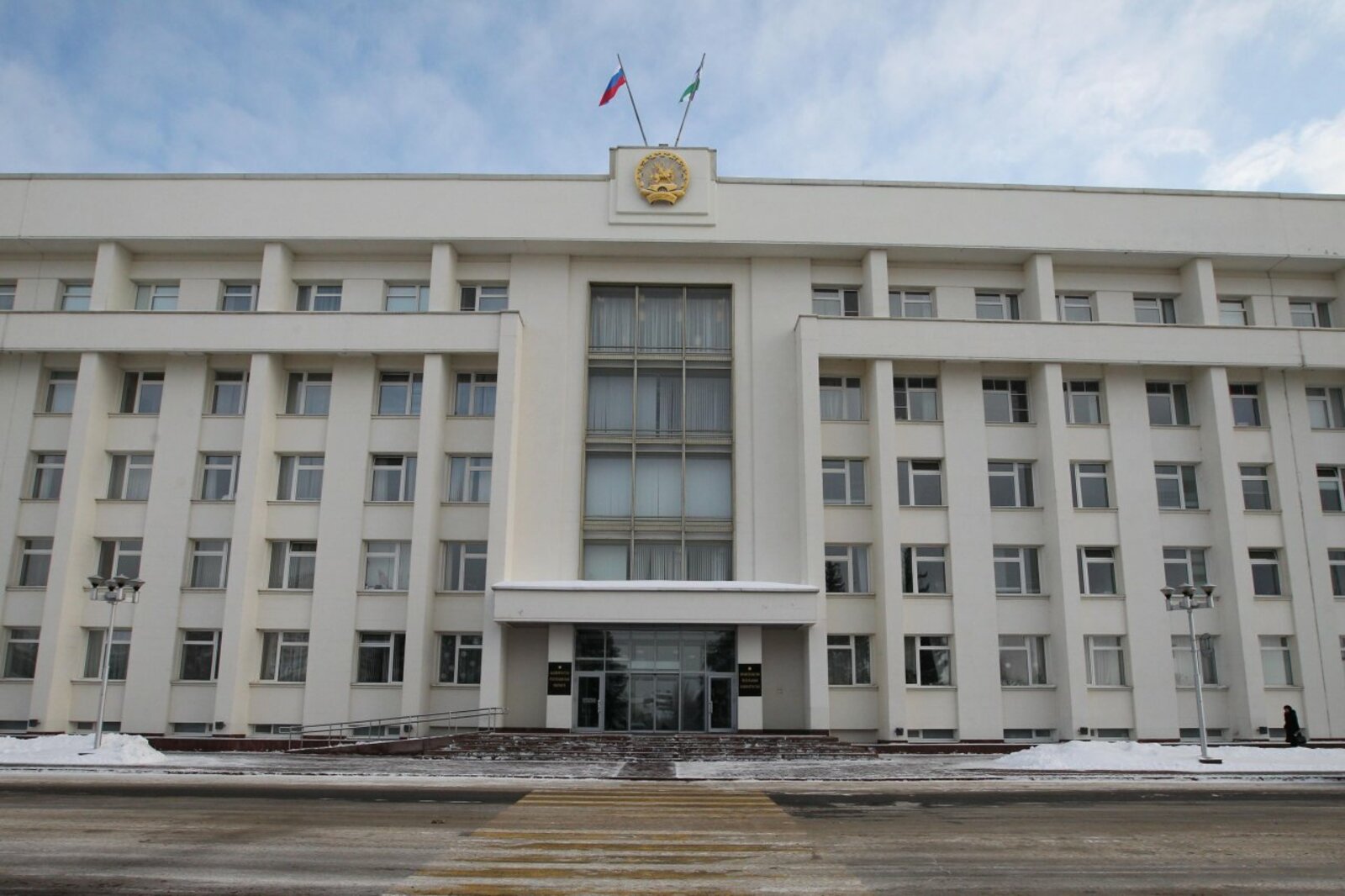 Олег Яровиков