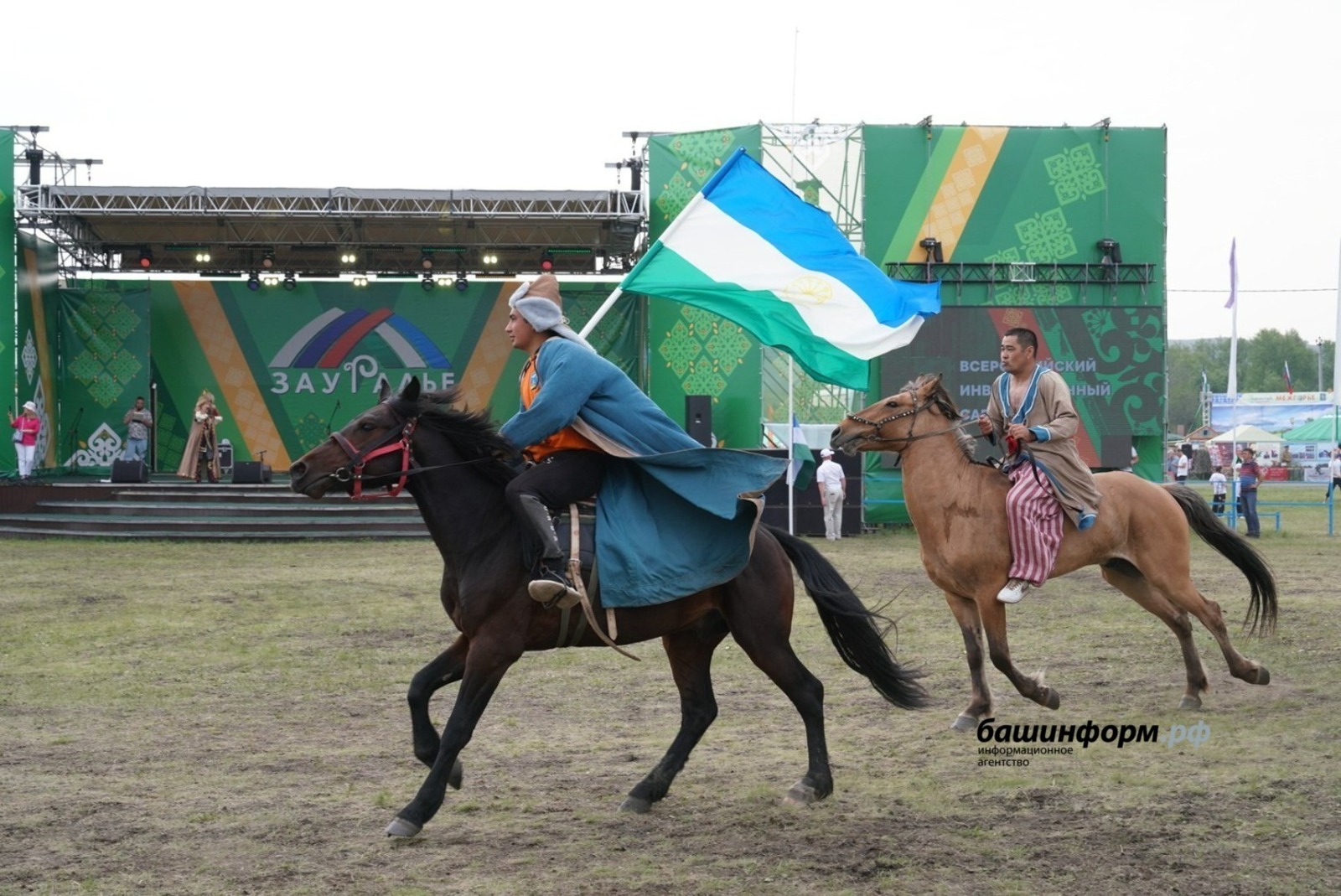 Олег Яровиков