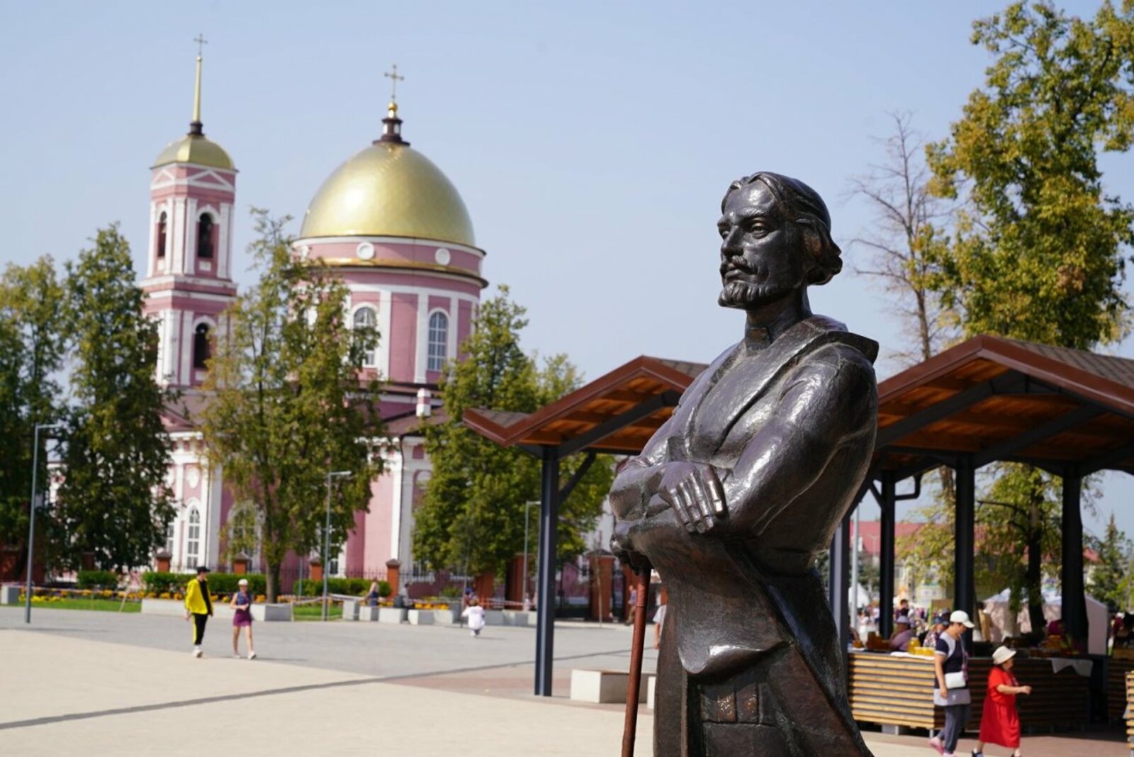 Олег Яровиков