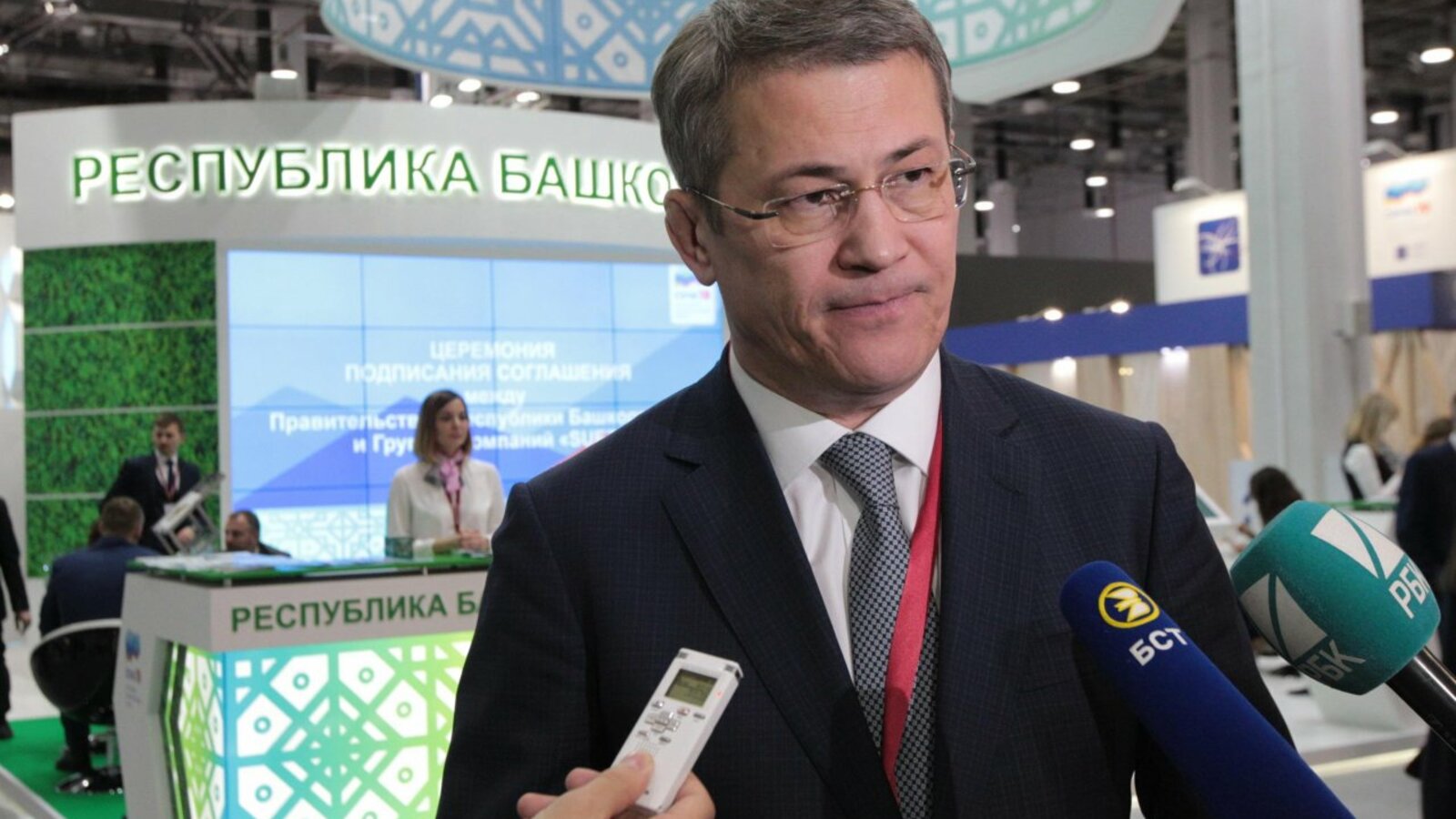 Олег Яровиков