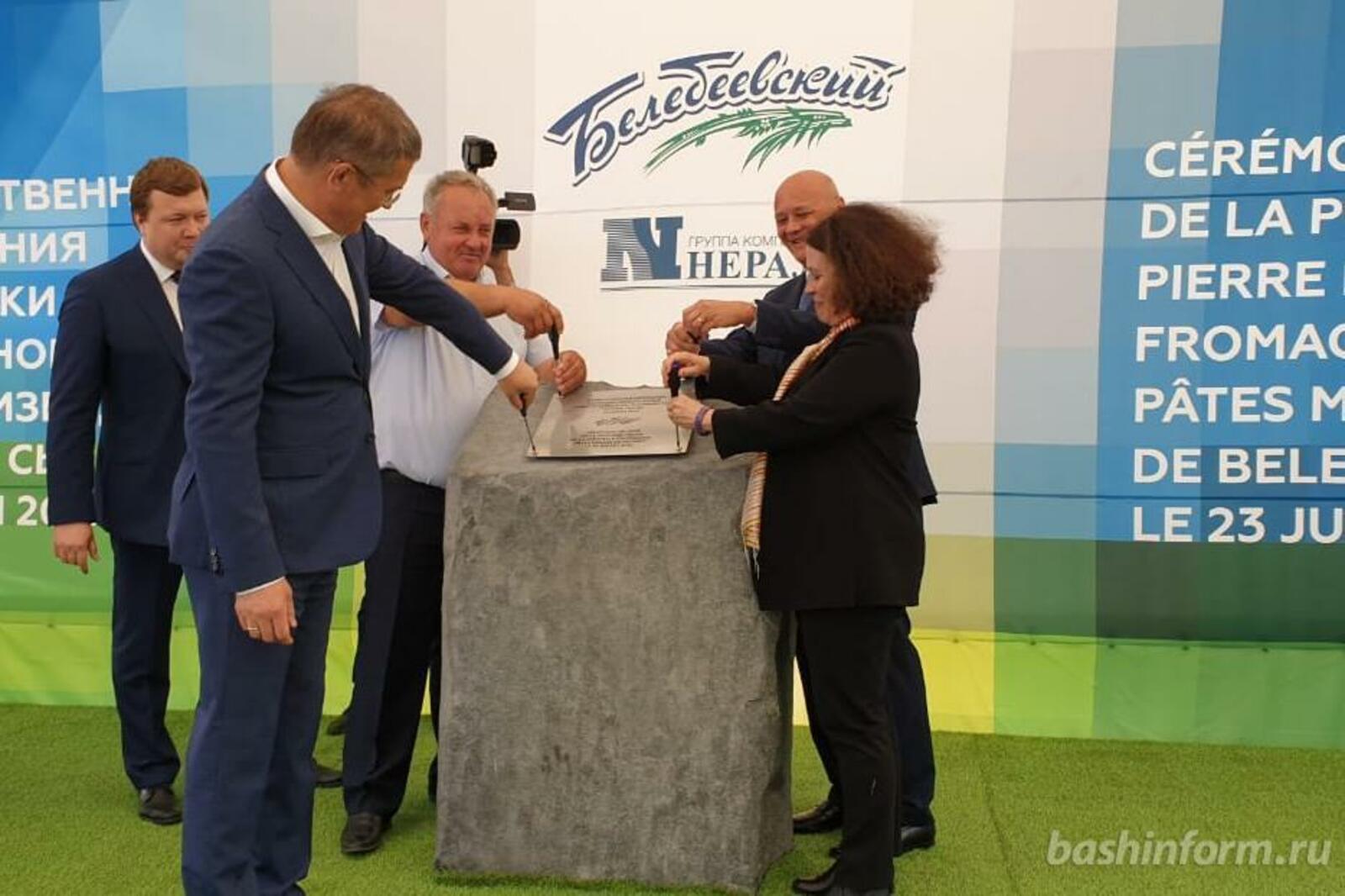 автор