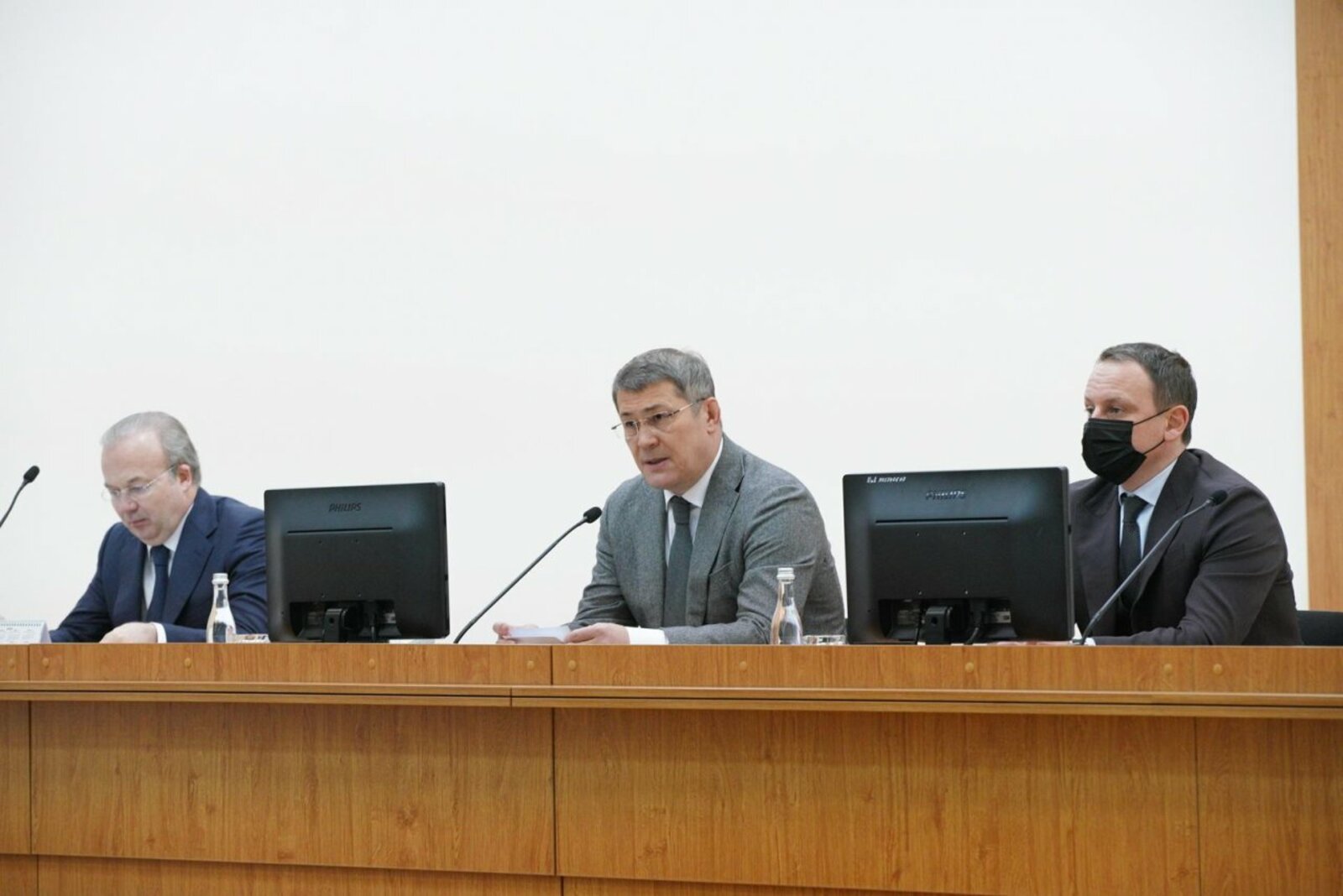 Олег Яровиков