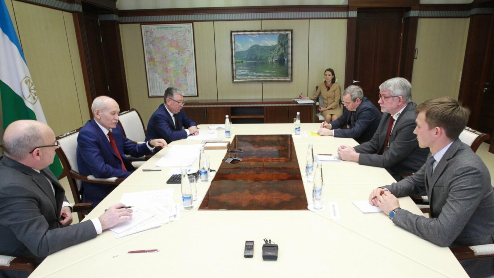 Олег Яровиков