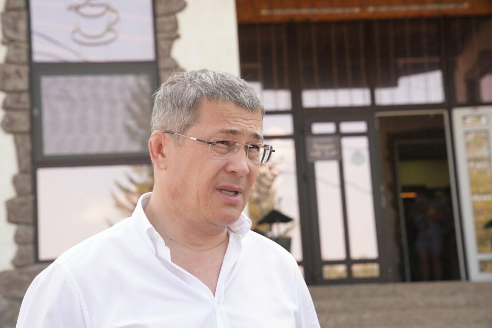 Олег Яровиков