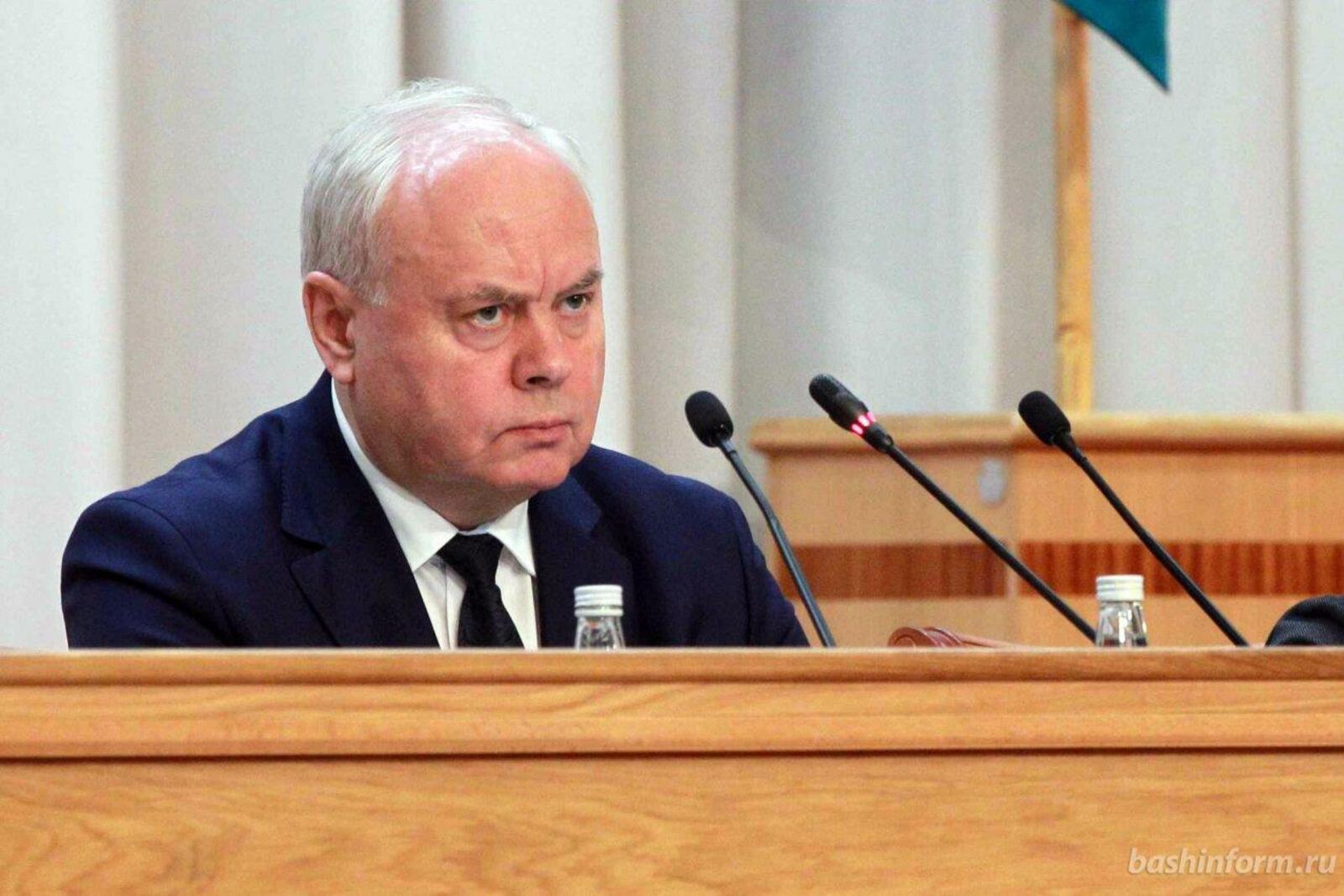 Олег Яровиков