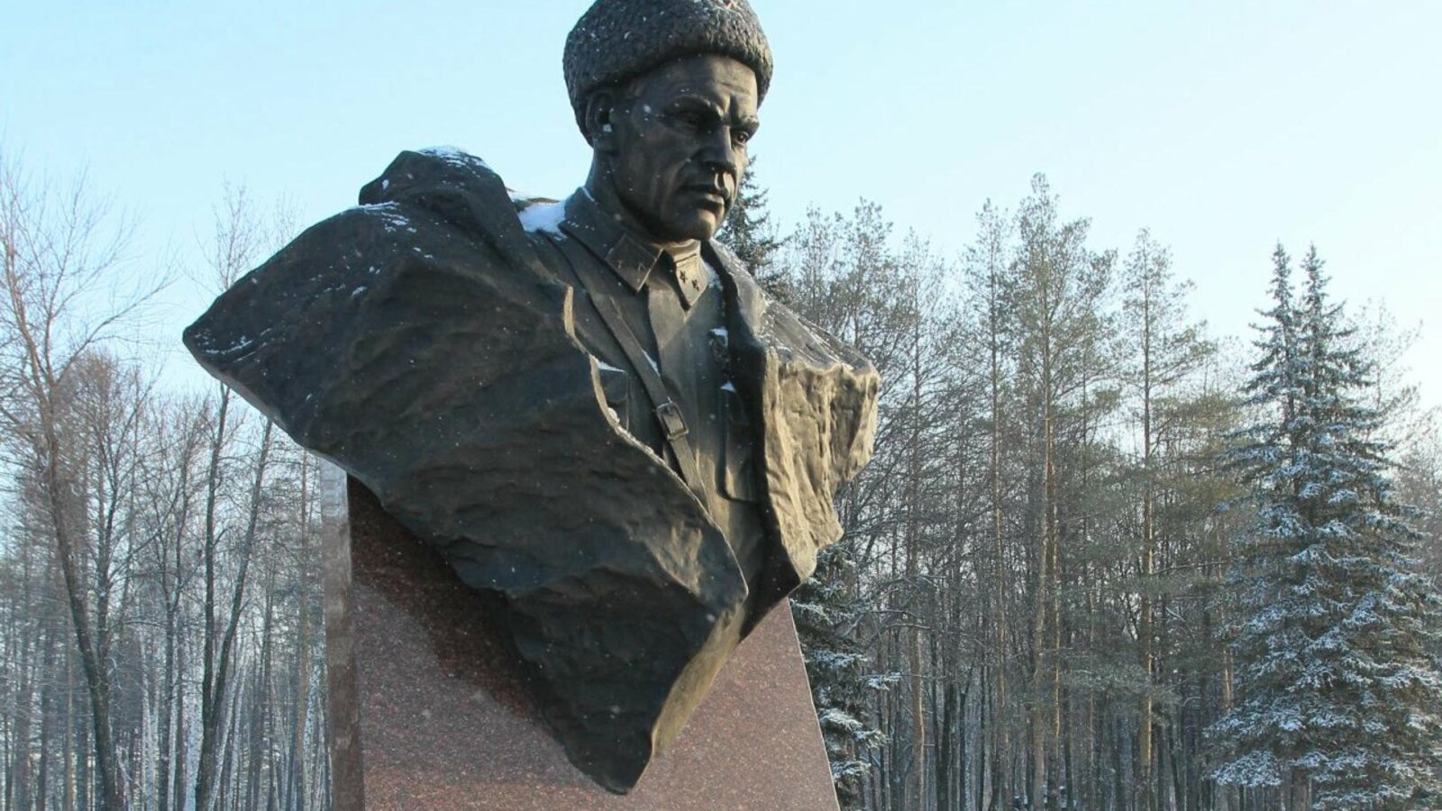 Олег Яровиков