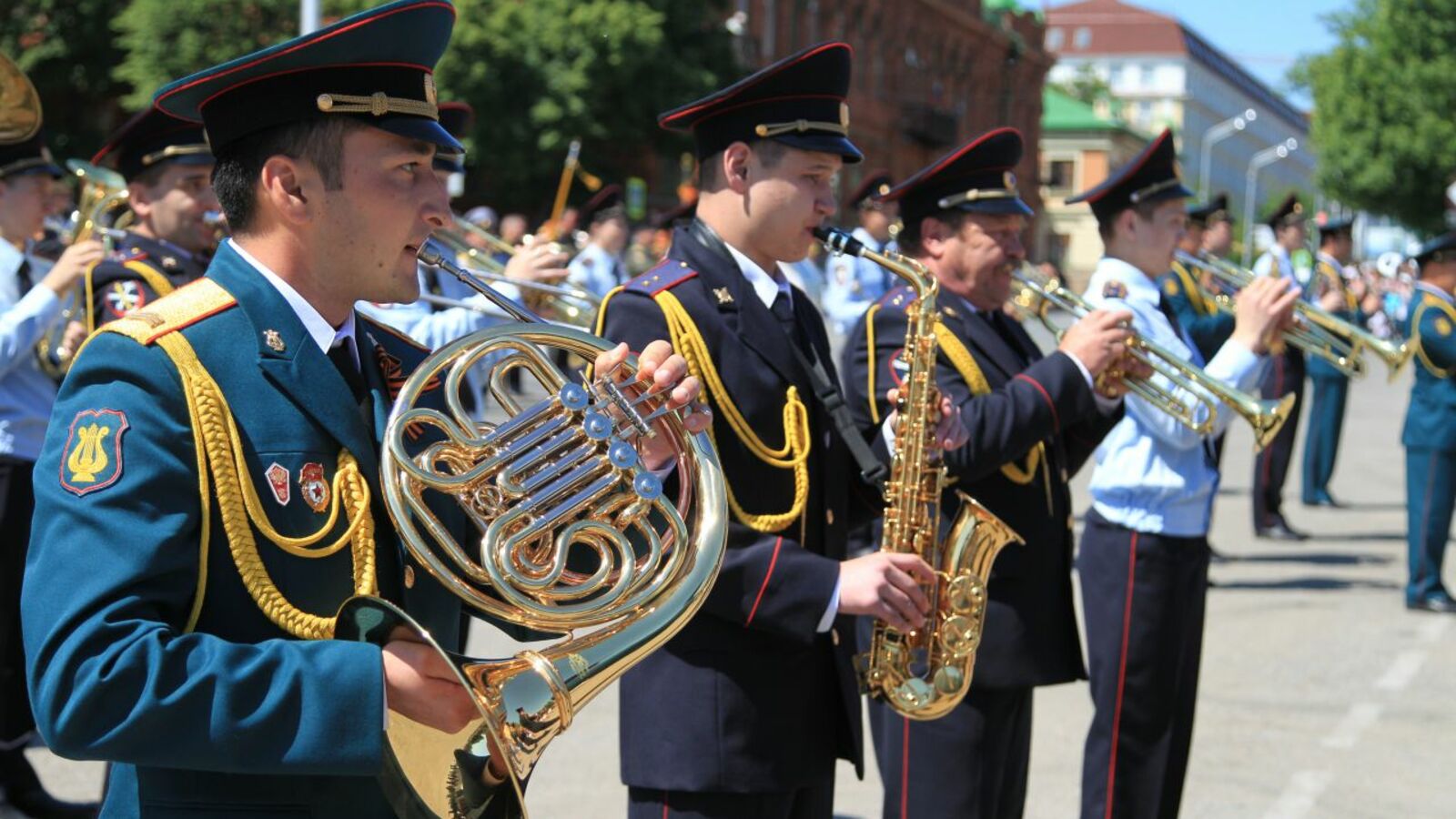 Олег Яровиков