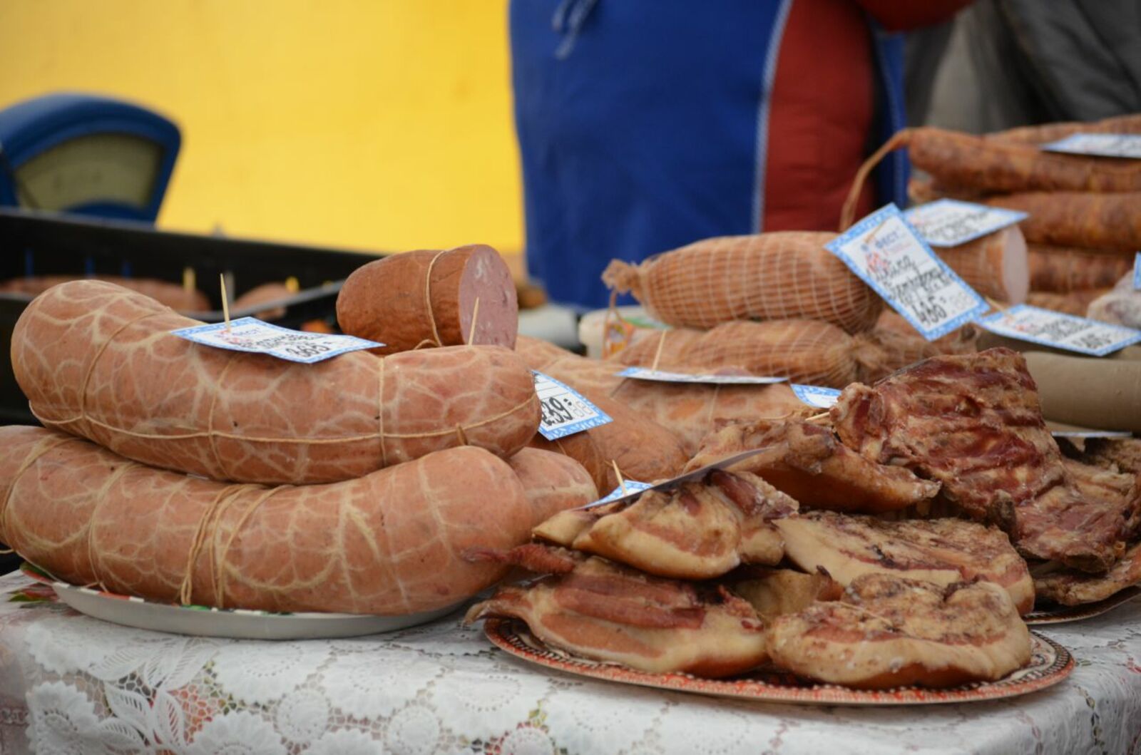 автора