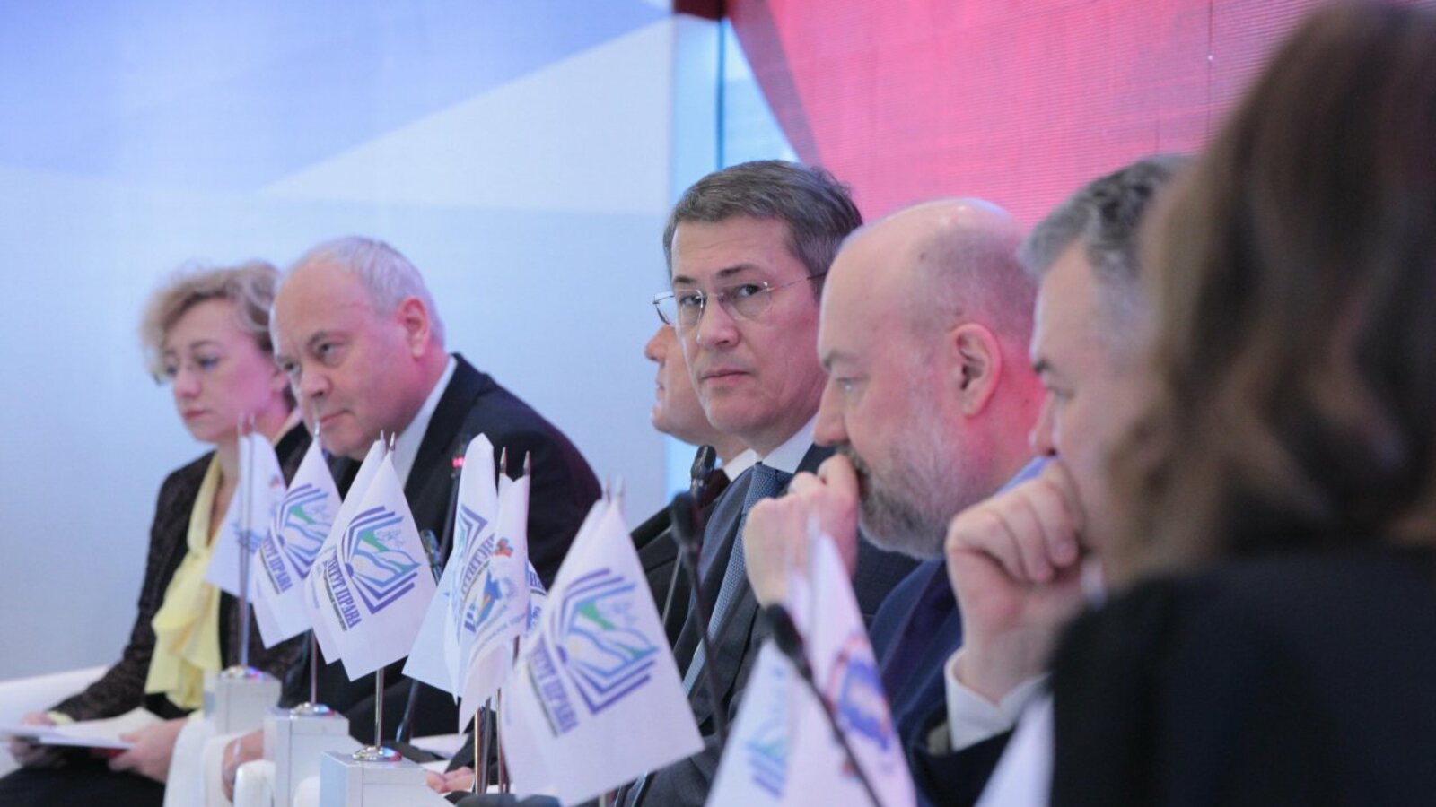 Олег Яровиков